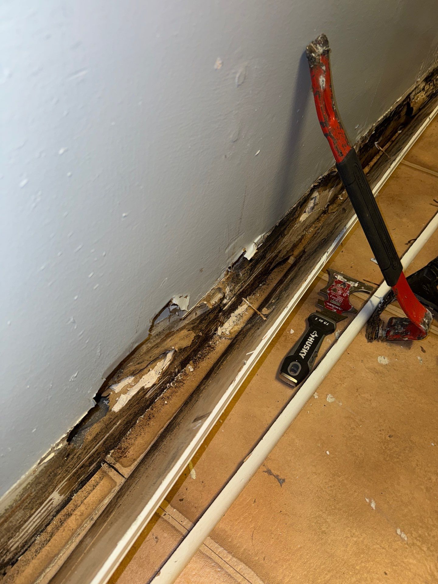 Emergency Water Mitigation & Structural Cavity Drying in Wilmington by Right On Time Restoration