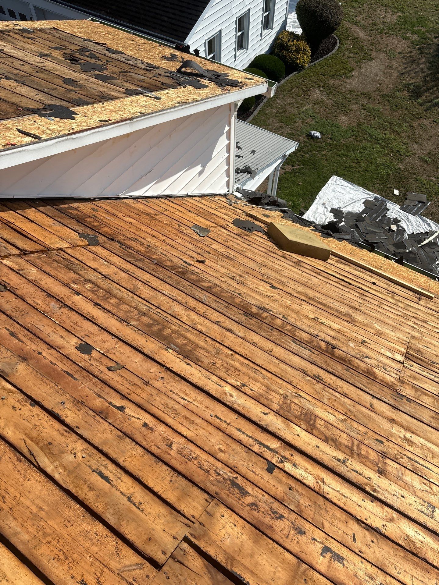 Residential Roofing Installation using GAF Timberline HDZ Charcoal by Rainstoppers Roofing