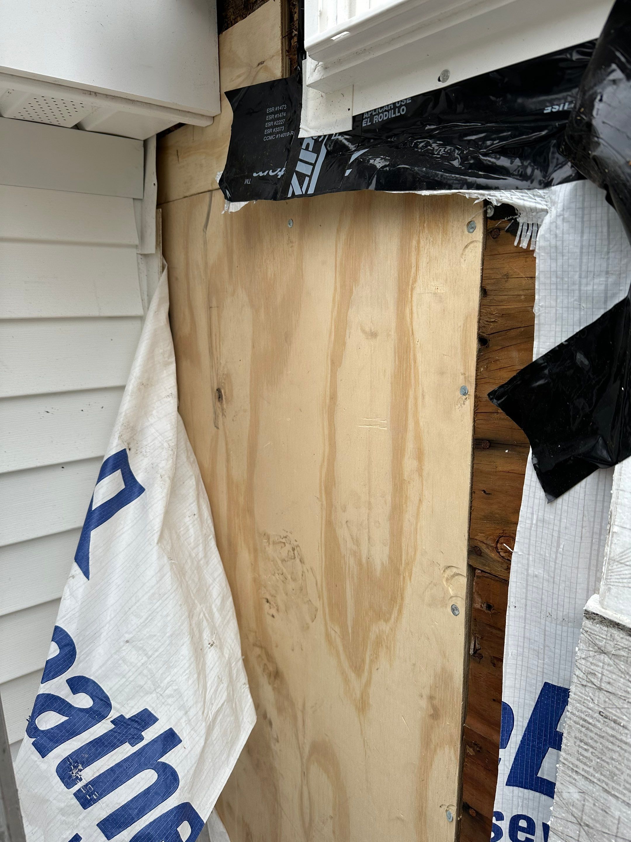 Residential Roofing Installation using Owens Corning TruDefinition Duration AR - Estate Gray & White Double 4 Siding by A Plus Exterior