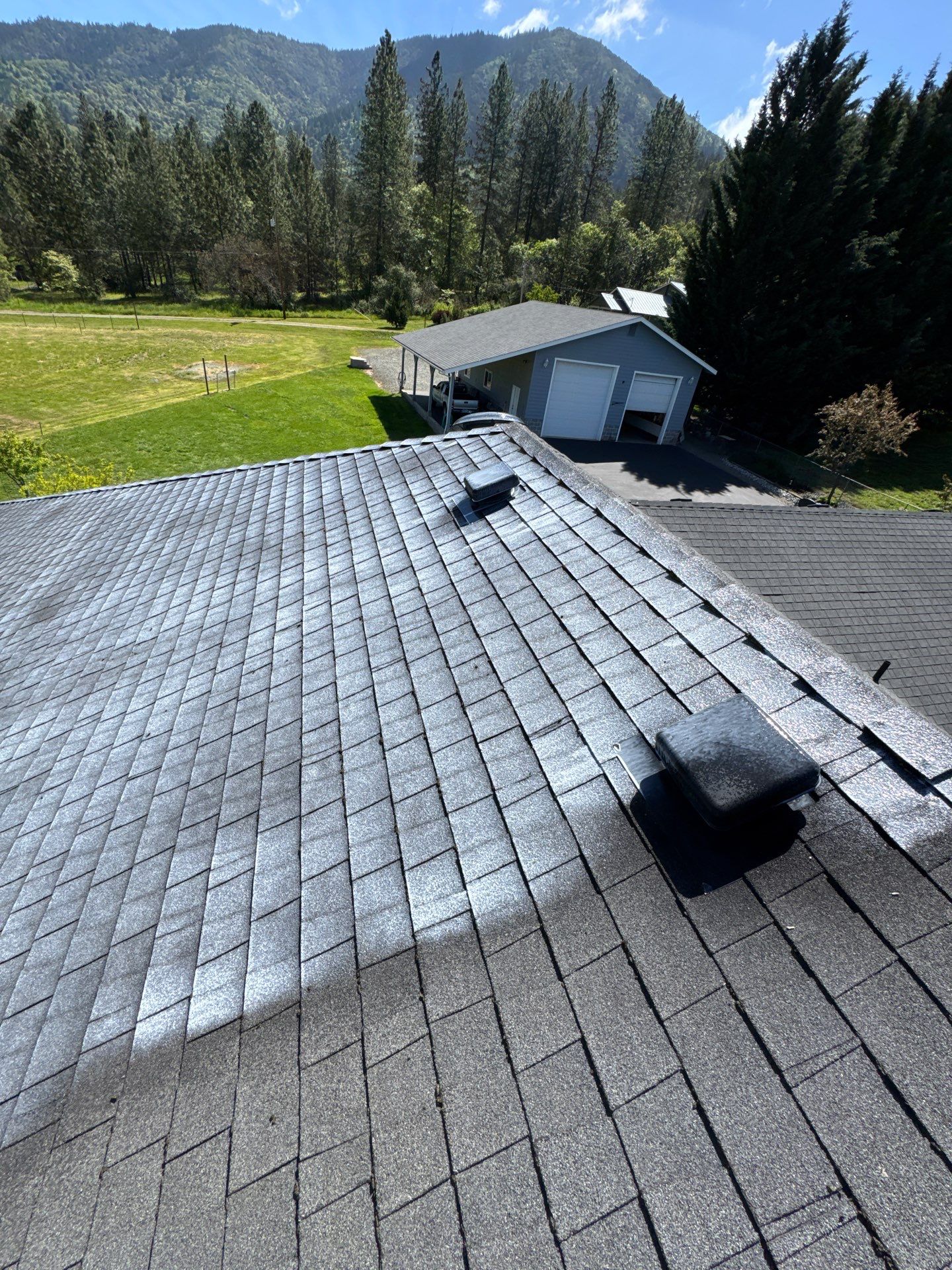 Project in Grants Pass by Roof Maxx of Grants Pass