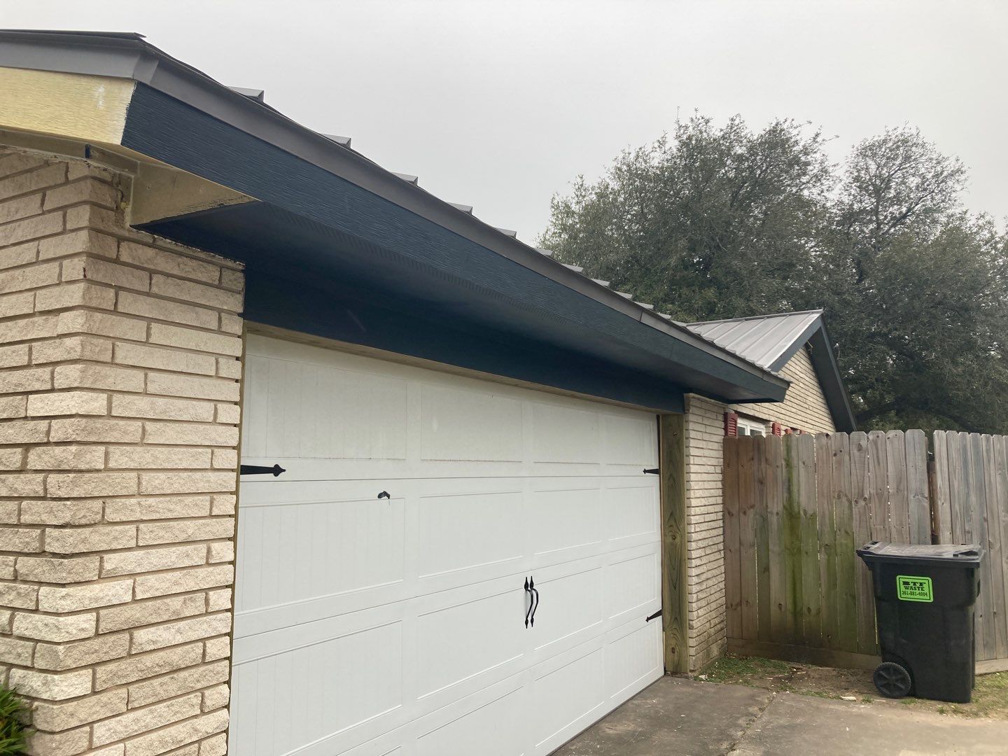 Beeville Backporch sittin' by Bayfront Roofing and Construction