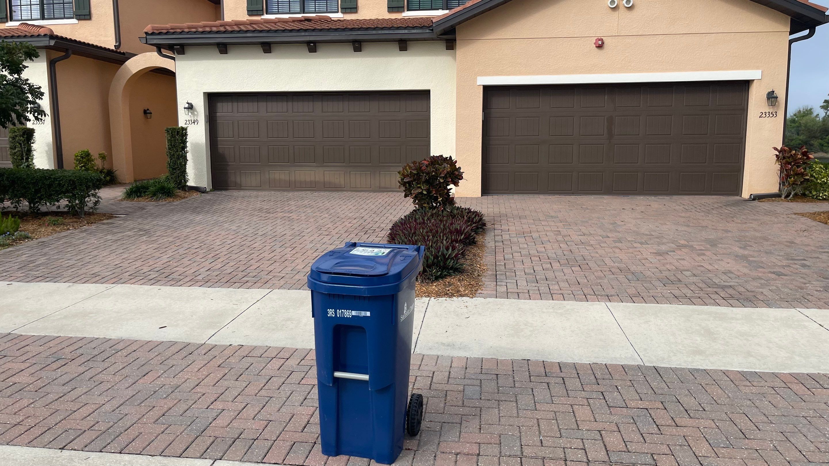 HOA Paver Driveway & Sidewalk Cleaning in Sarasota National, Venice, FL | Sunshine AquaWash by Sunshine AquaWash
