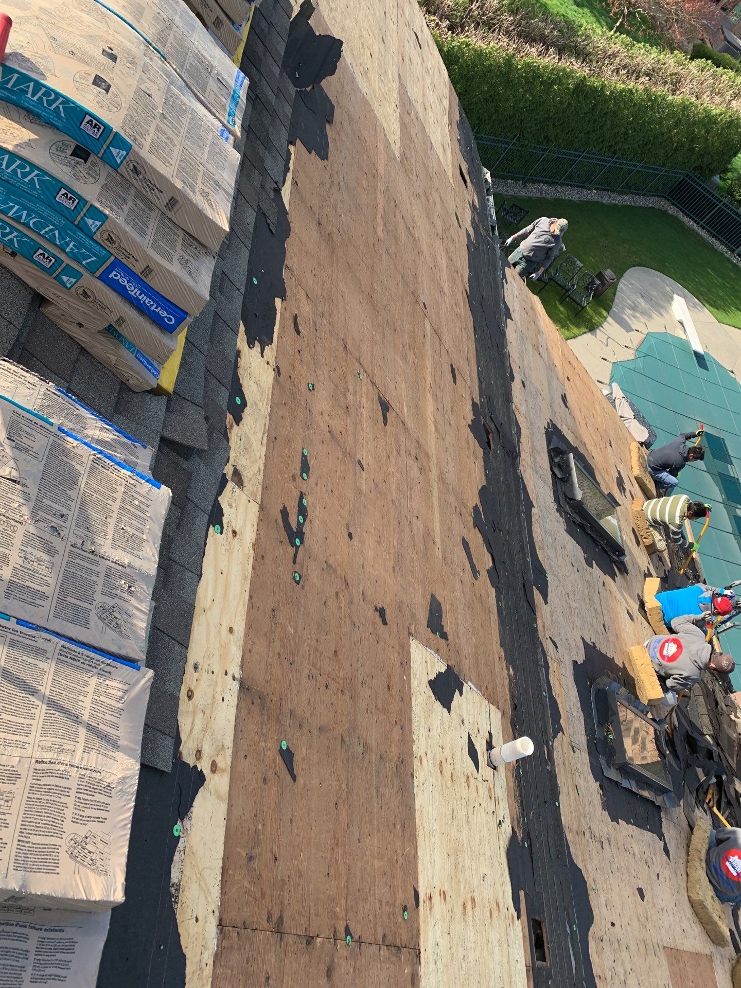 Roof Replacement using CertainTeed Landmark by 180 Contractors