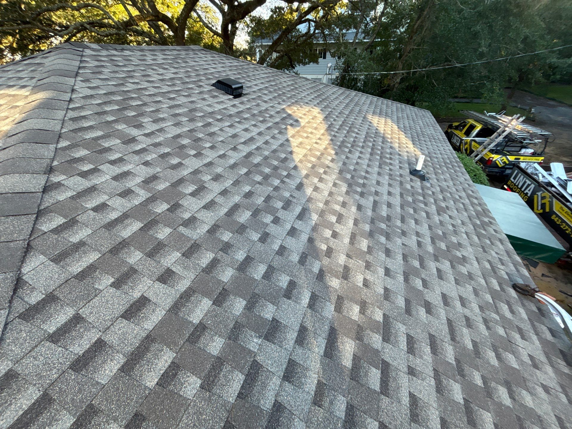 GAF HDZ - Weathered Wood by Linta Roofing Inc