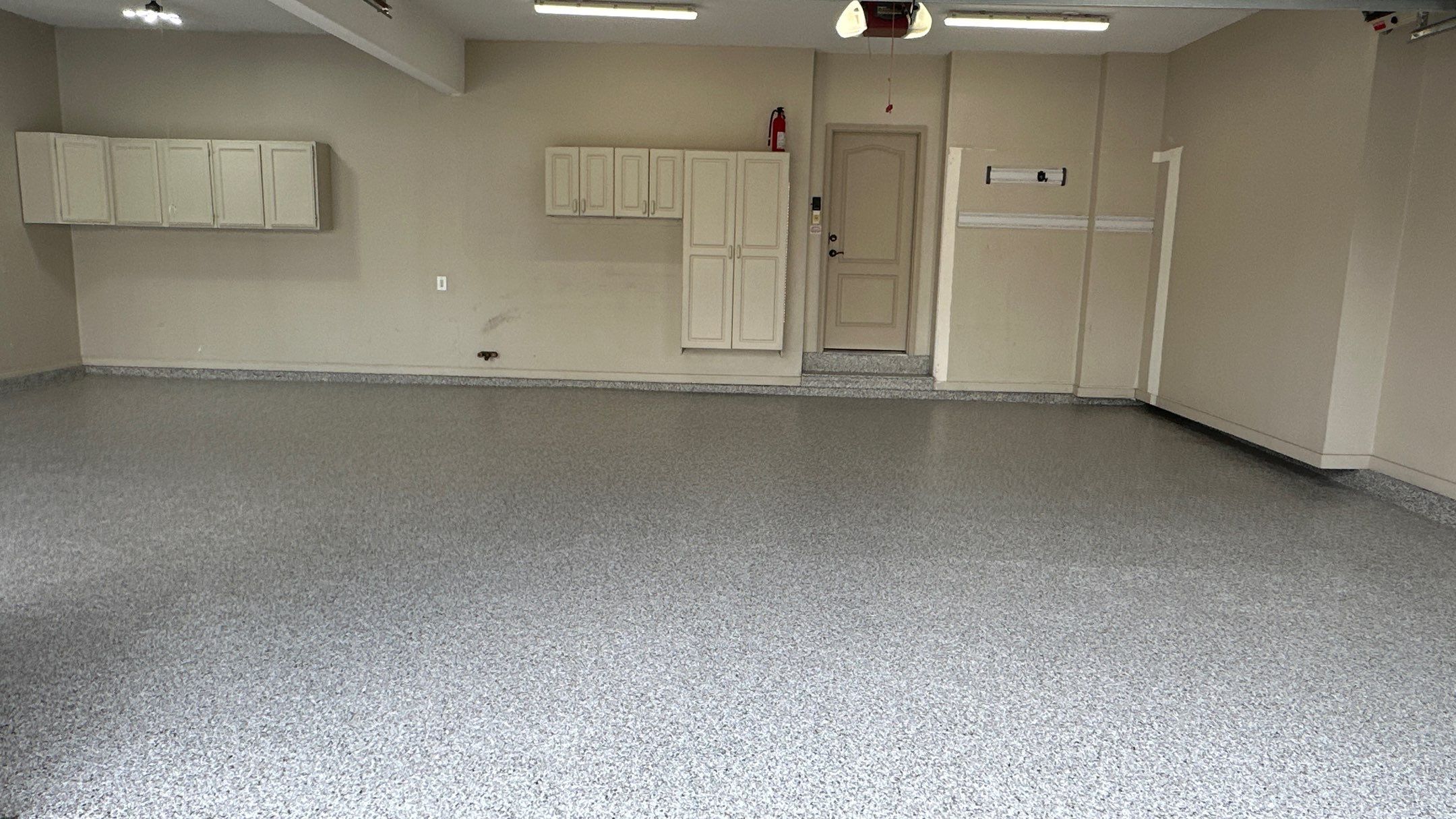 Rudy B. loves their new Coyote flake floor by Banner Garage