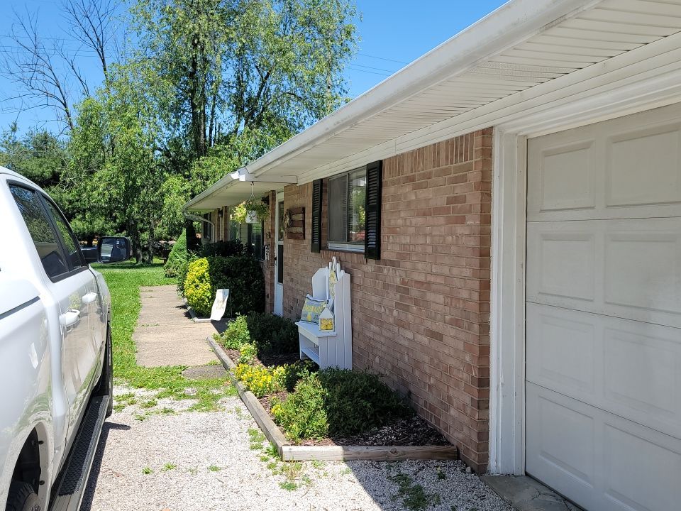 Brand: Atlas Pinnacle Color: Copper Canyon Drip: Royal Brown by Eagle Eye Roofing