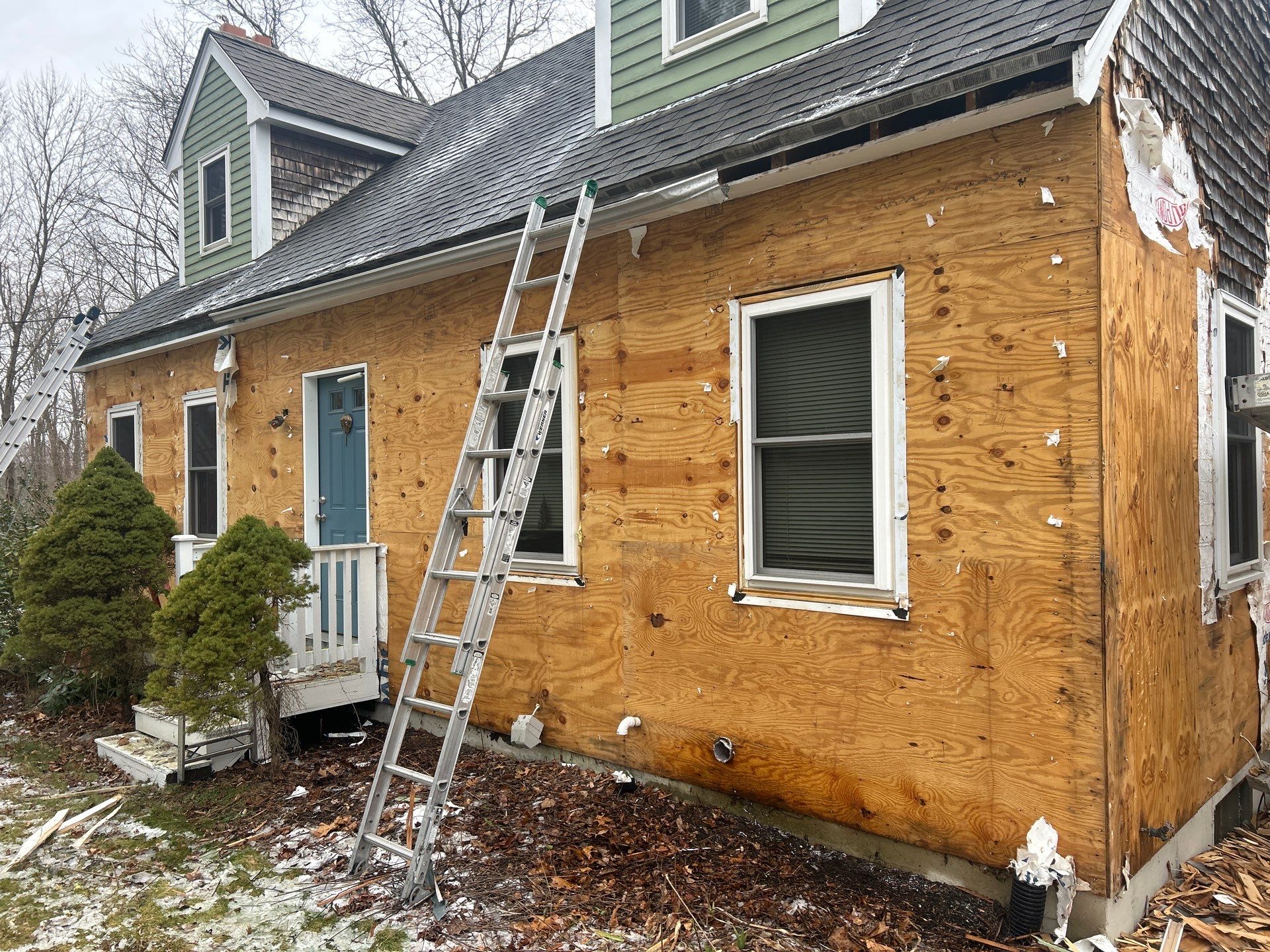 James Hardie siding in Dream Collection color - Dighton, MA by UBrothers Construction