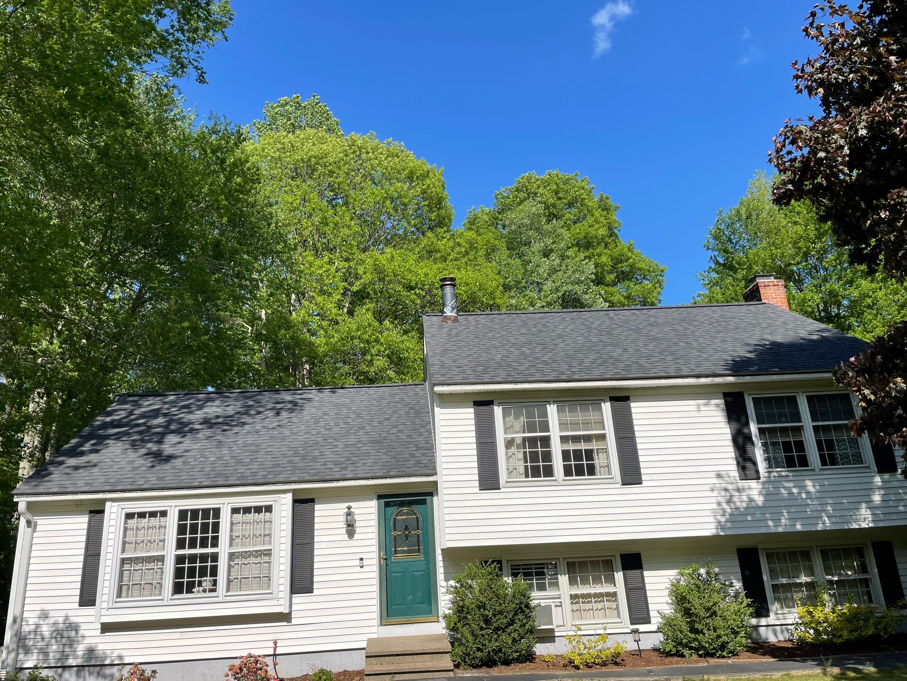 Beautiful new roof by DiGiorgi! by DiGiorgi Roofing and Siding Inc