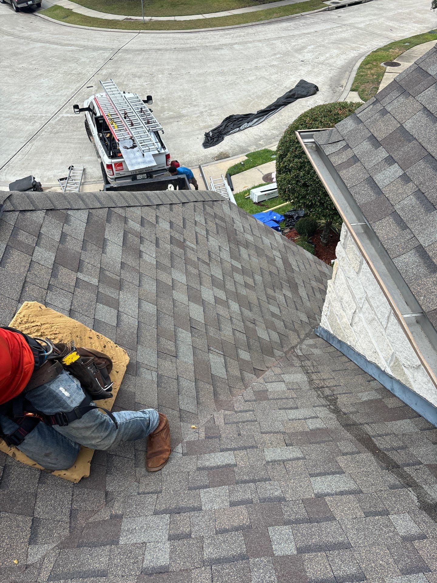 Residential Roofing Installation using Owen's Corning Duration (Lifetime) Shingles by Roof Repair Company