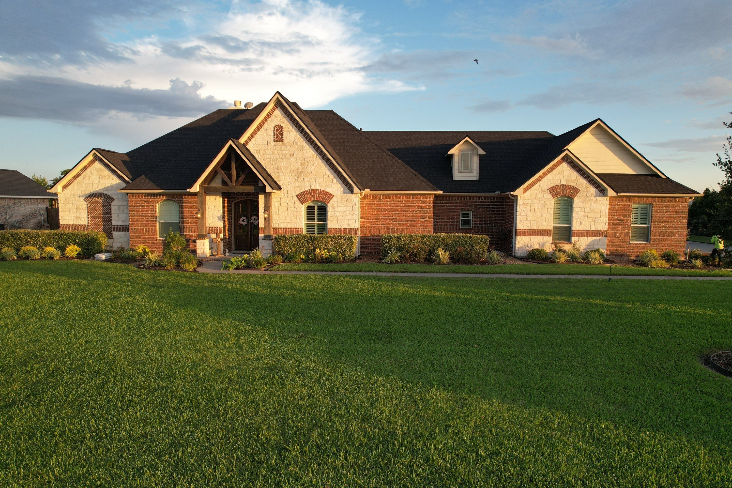 TAMKO Titan XT Rustic Black by STX Roofing