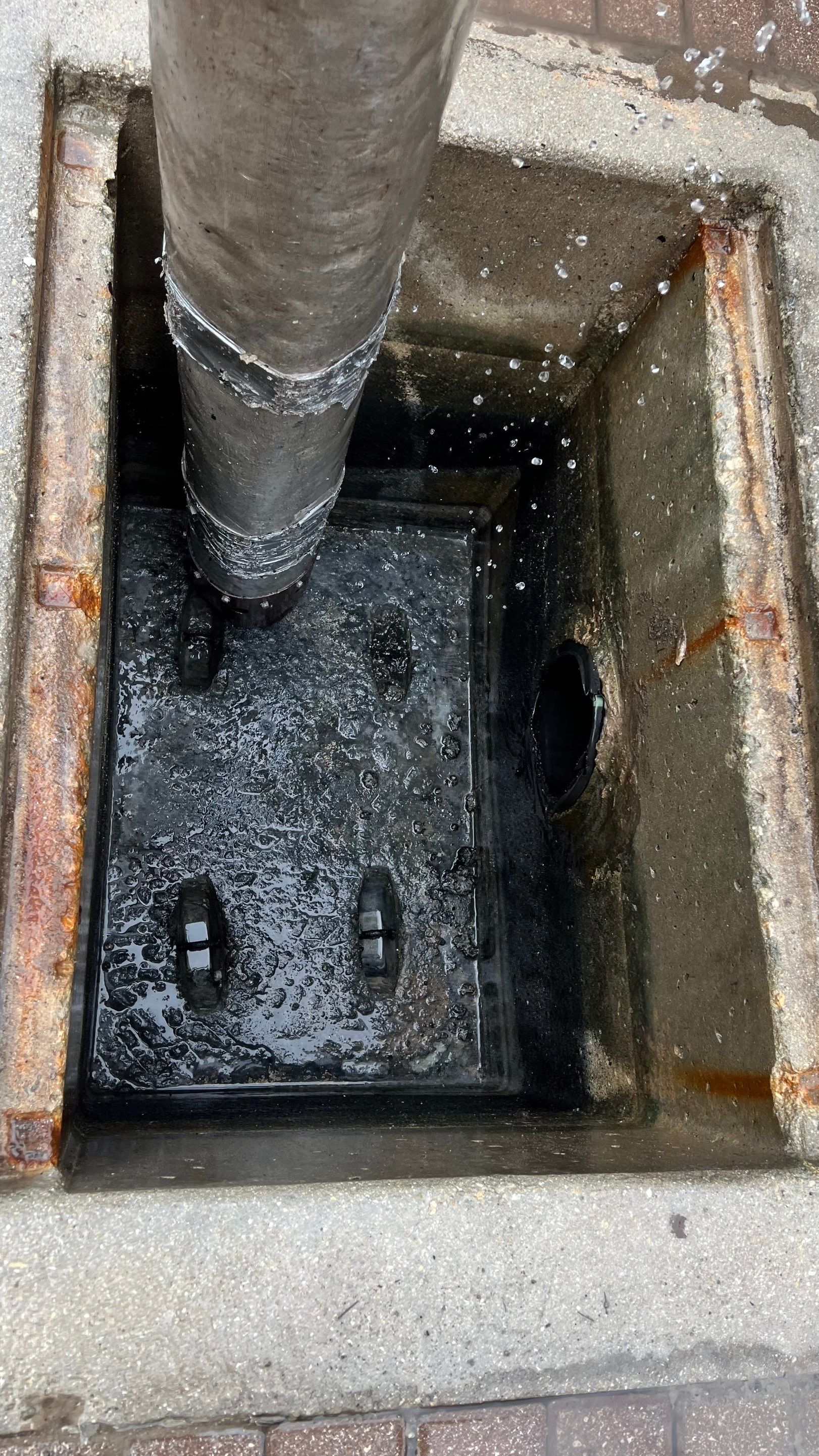 Condo Storm Water System Maintenance by APS Power & Water
