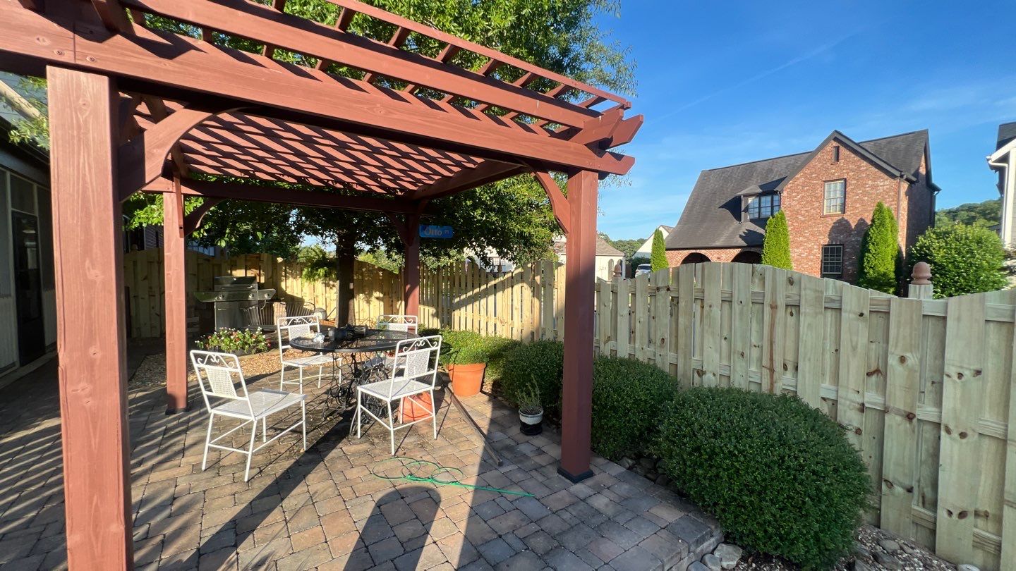 Chase Lake - Arched Shadowbox Fence by Pillar and Pine