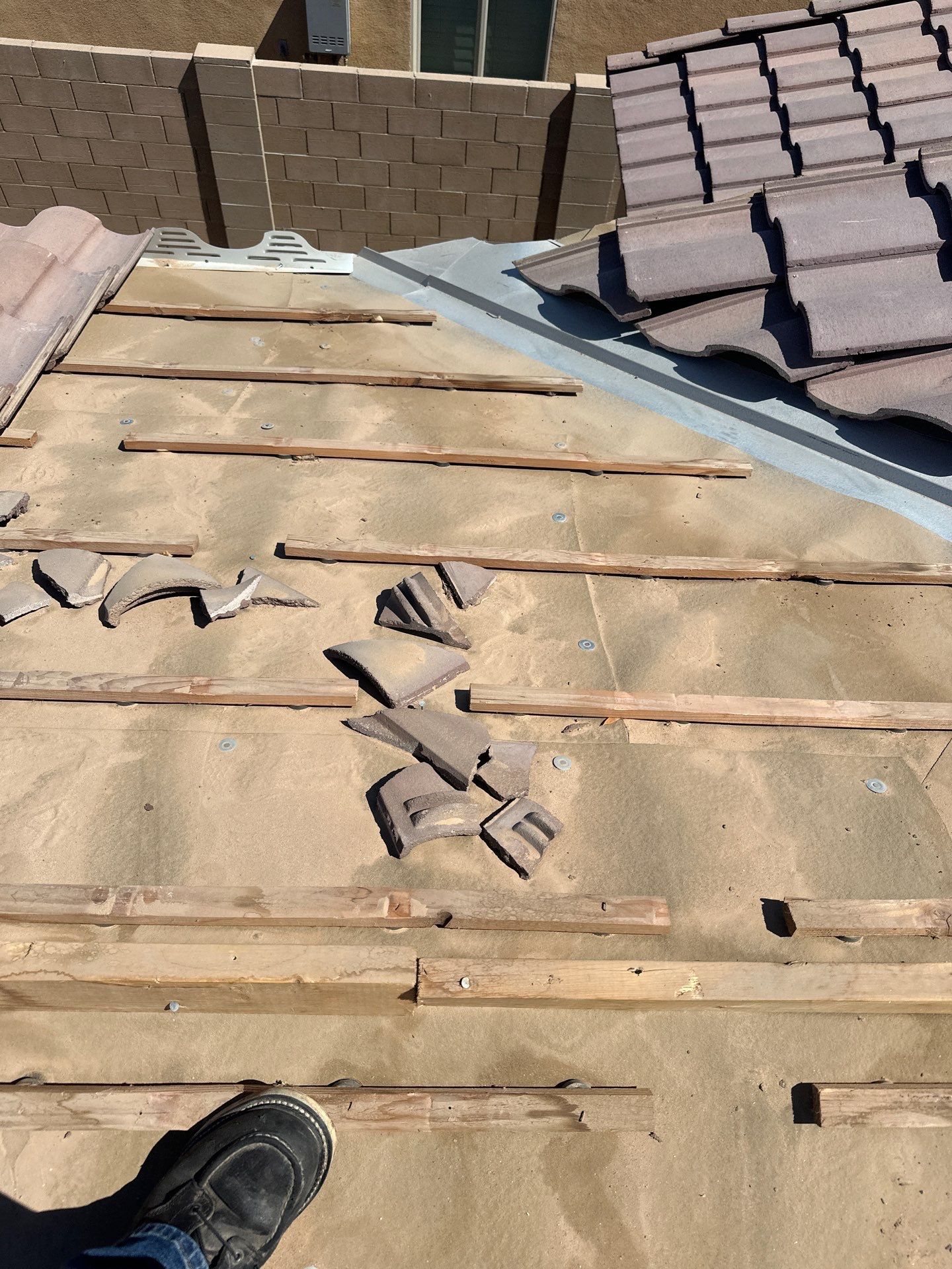 Mocha Range Concrete Tile by Reimagine Roofing