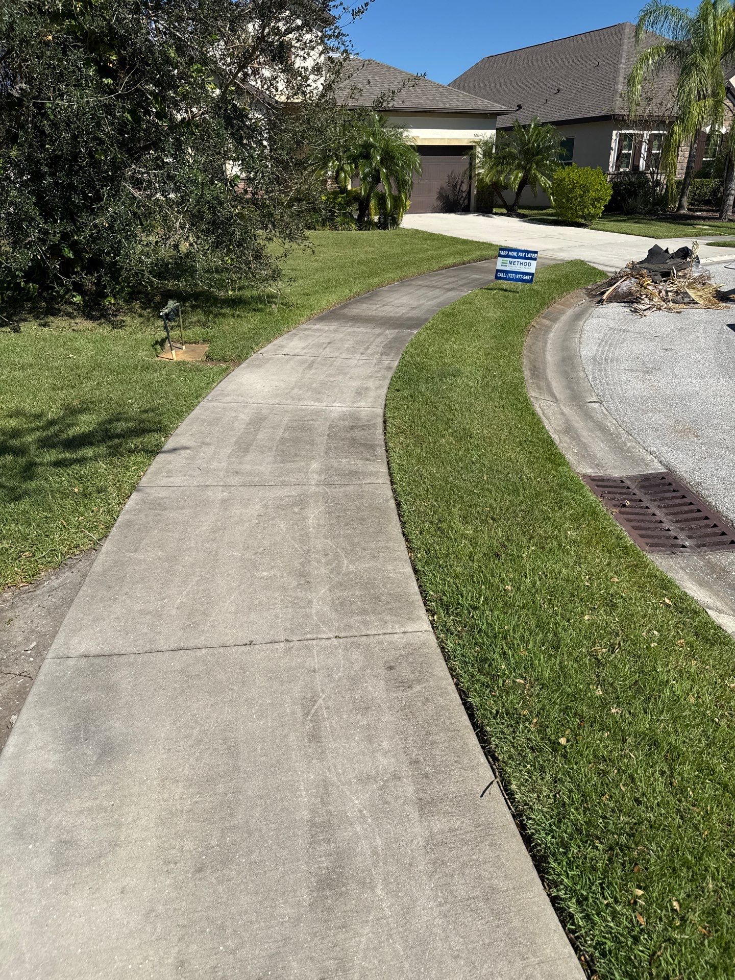 Concrete Driveway, Sidewalk, and Entryway Cleaning in Raven Crest, Bradenton, FL by Sunshine AquaWash