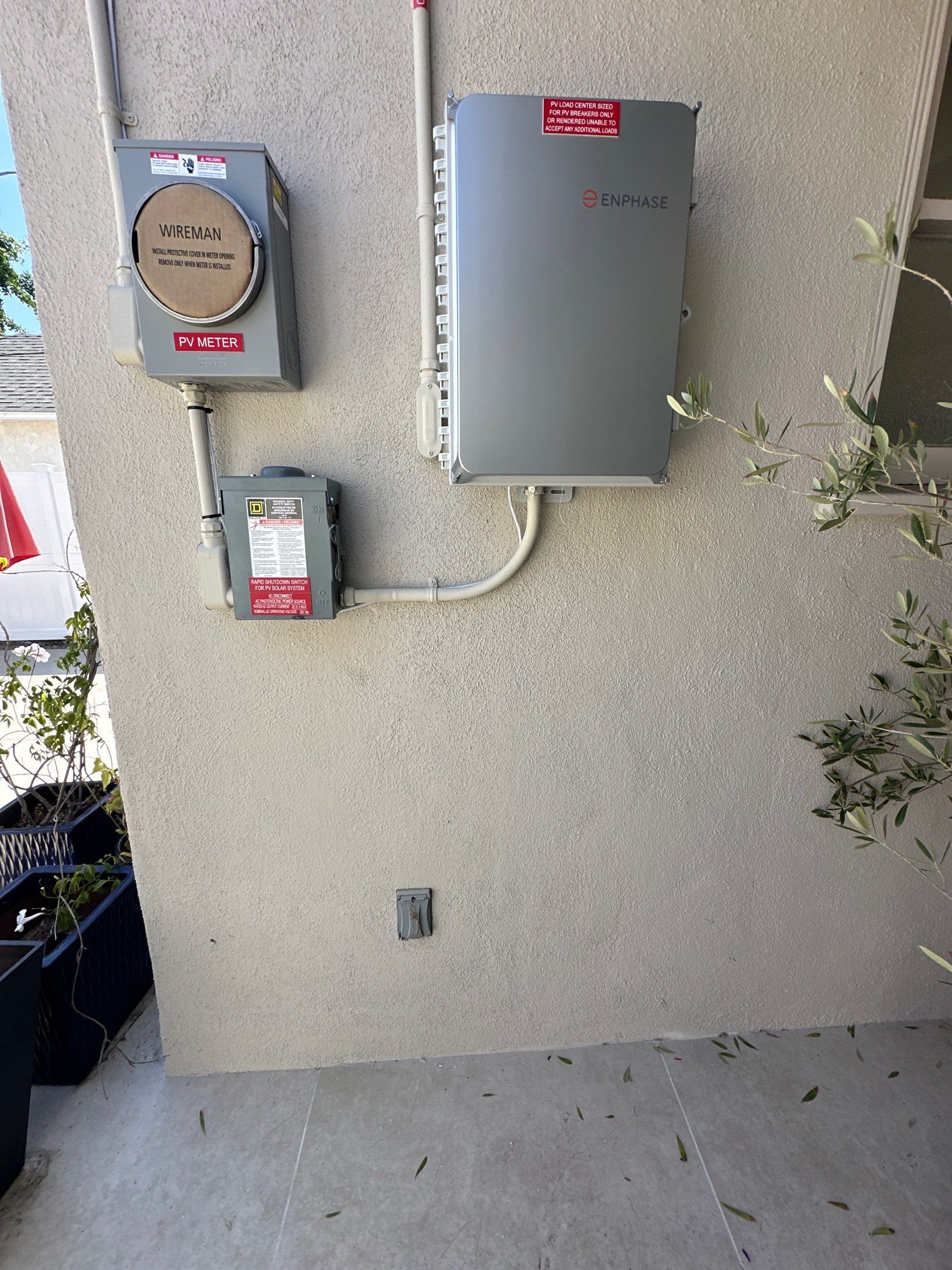 15-Panel Solar Installation and Service Panel Upgrade in Burbank by AWS Solar