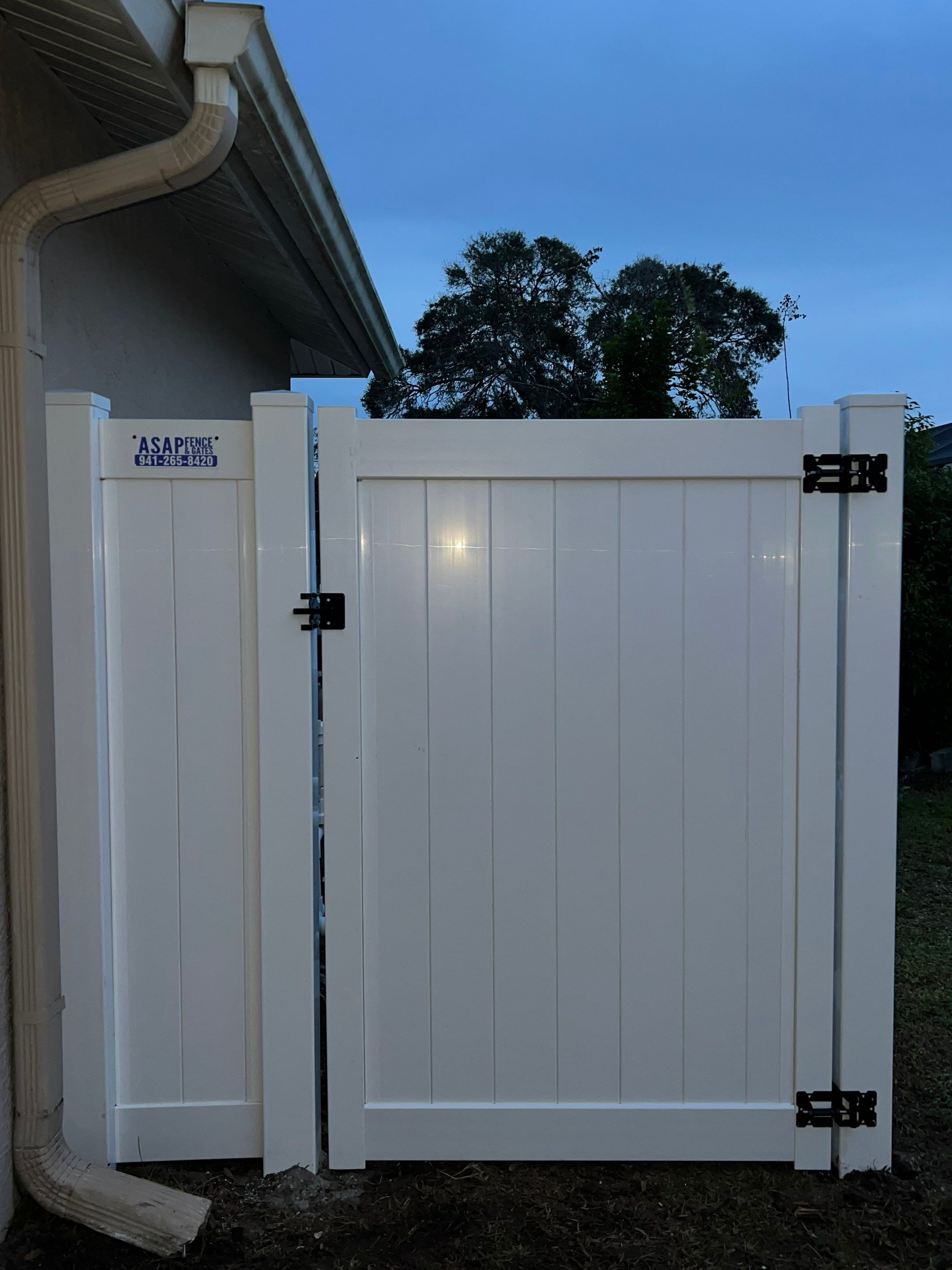 Vinyl Fence Installation using Open Picket Style Fence by Asap fence and gates, LLC