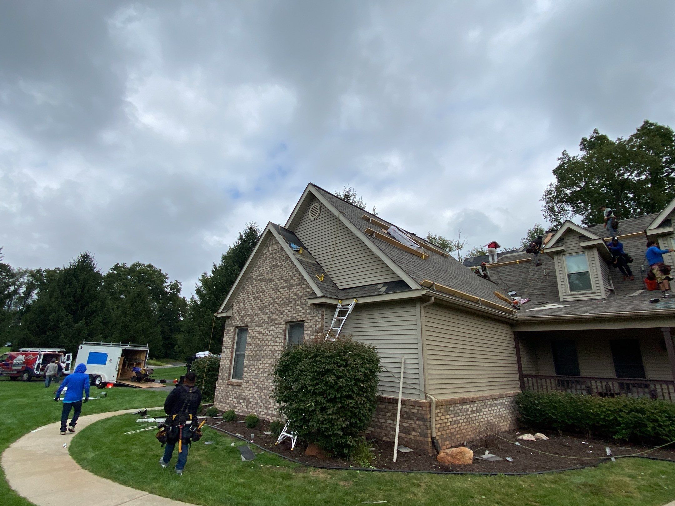 Roof Replacement using Owens Corning by 180 Contractors