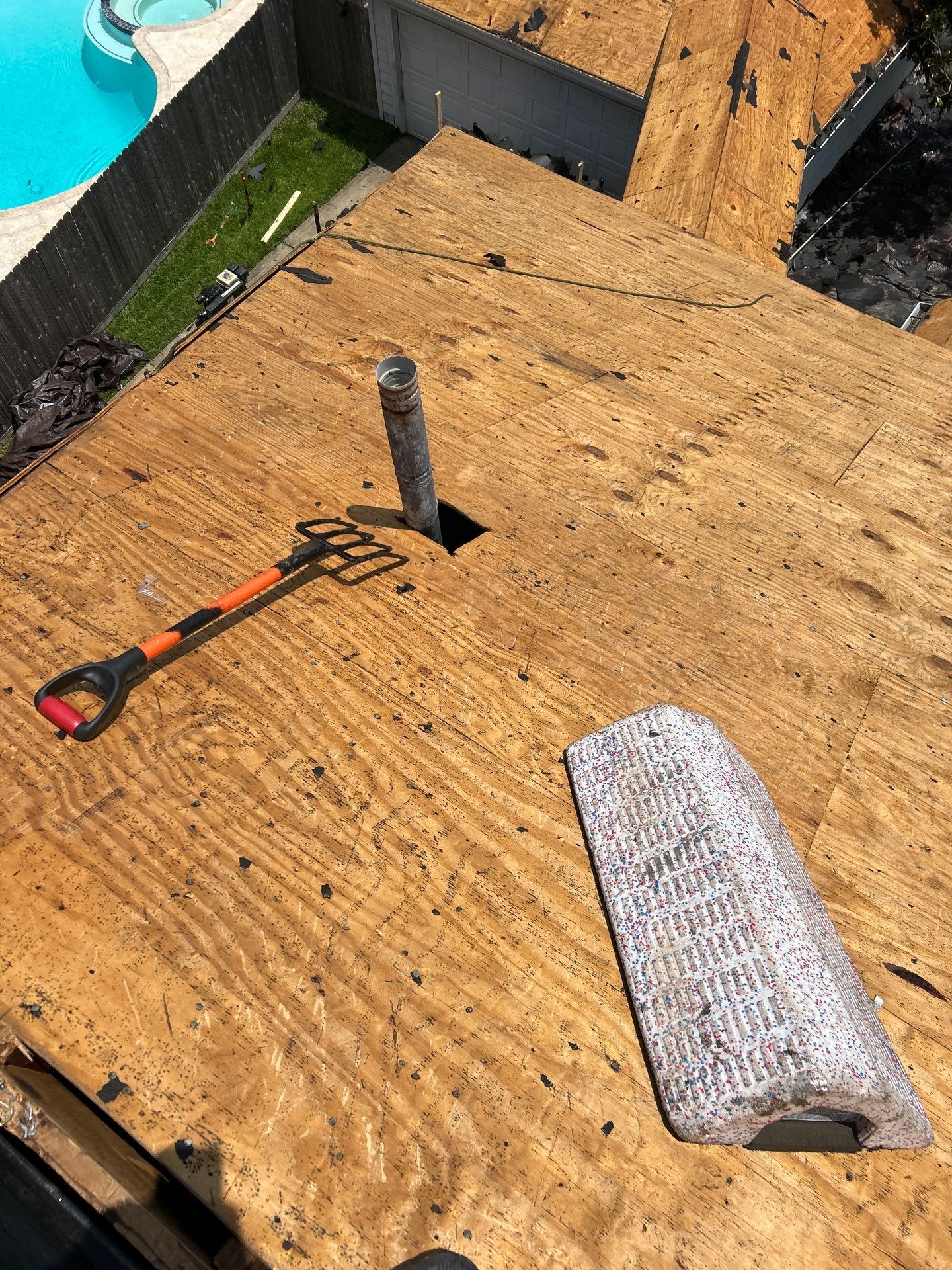 Residential Roofing Installation using Owen's Corning Duration (Lifetime) Shingles by Roof Repair Company