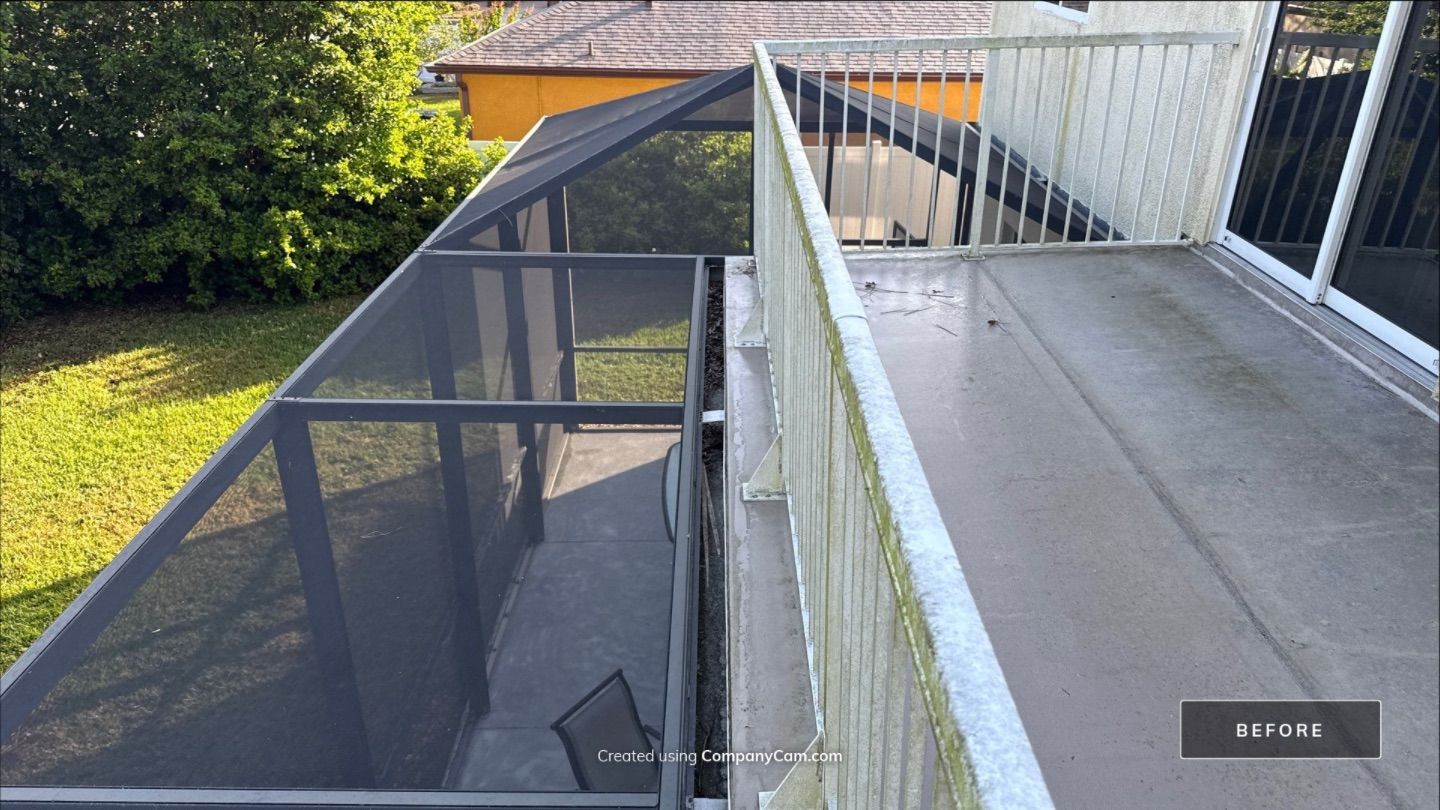 Barrington Ridge 2-Story House & Driveway Cleaning – Before & After Transformation! by Sunshine AquaWash
