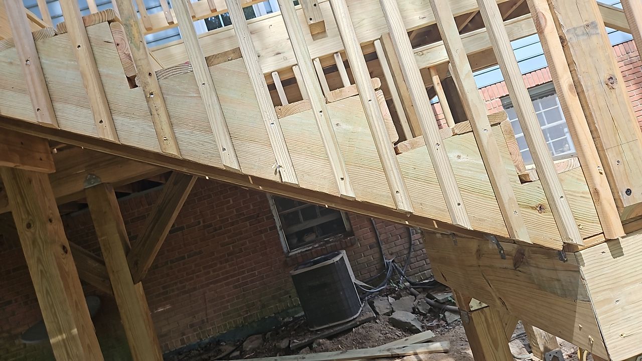 Russet Cove Circle - Deck Installation by Pillar and Pine