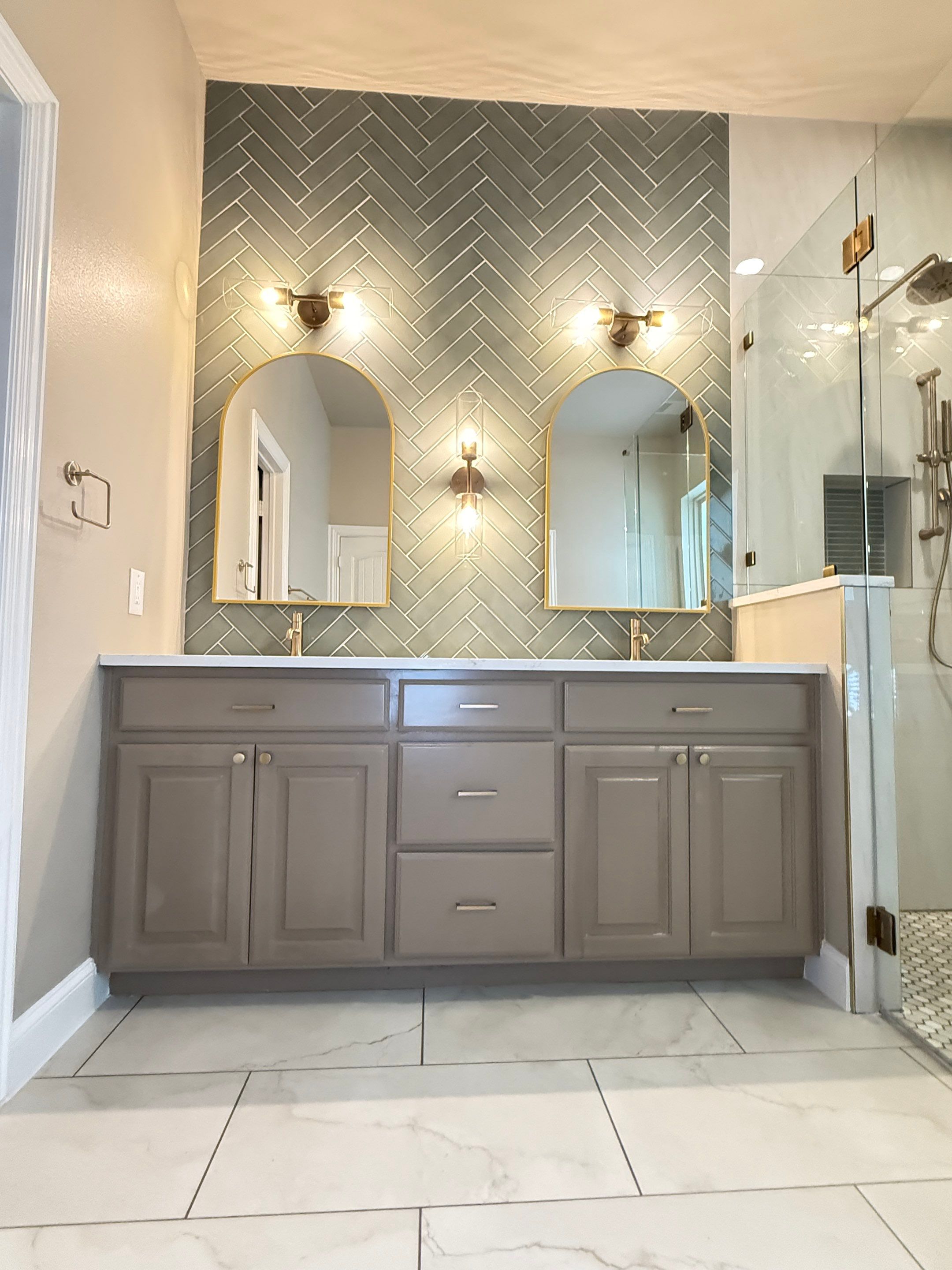 Kitchen & Primary Bath Remodel- McKinney, TX by C3 Custom Builds