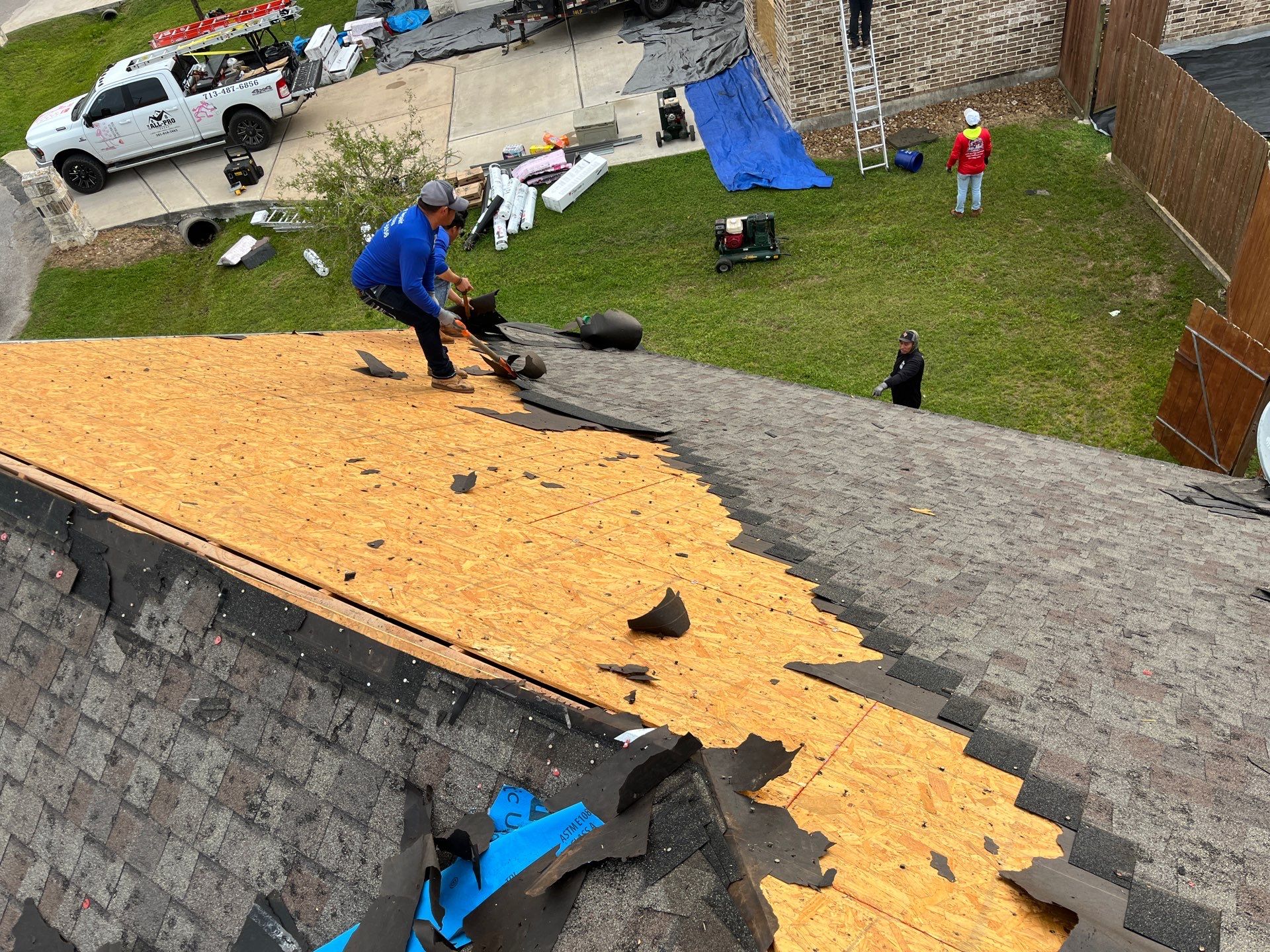 Hail Damage using Owen's Corning Duration (Lifetime) Shingles by Roof Repair Company