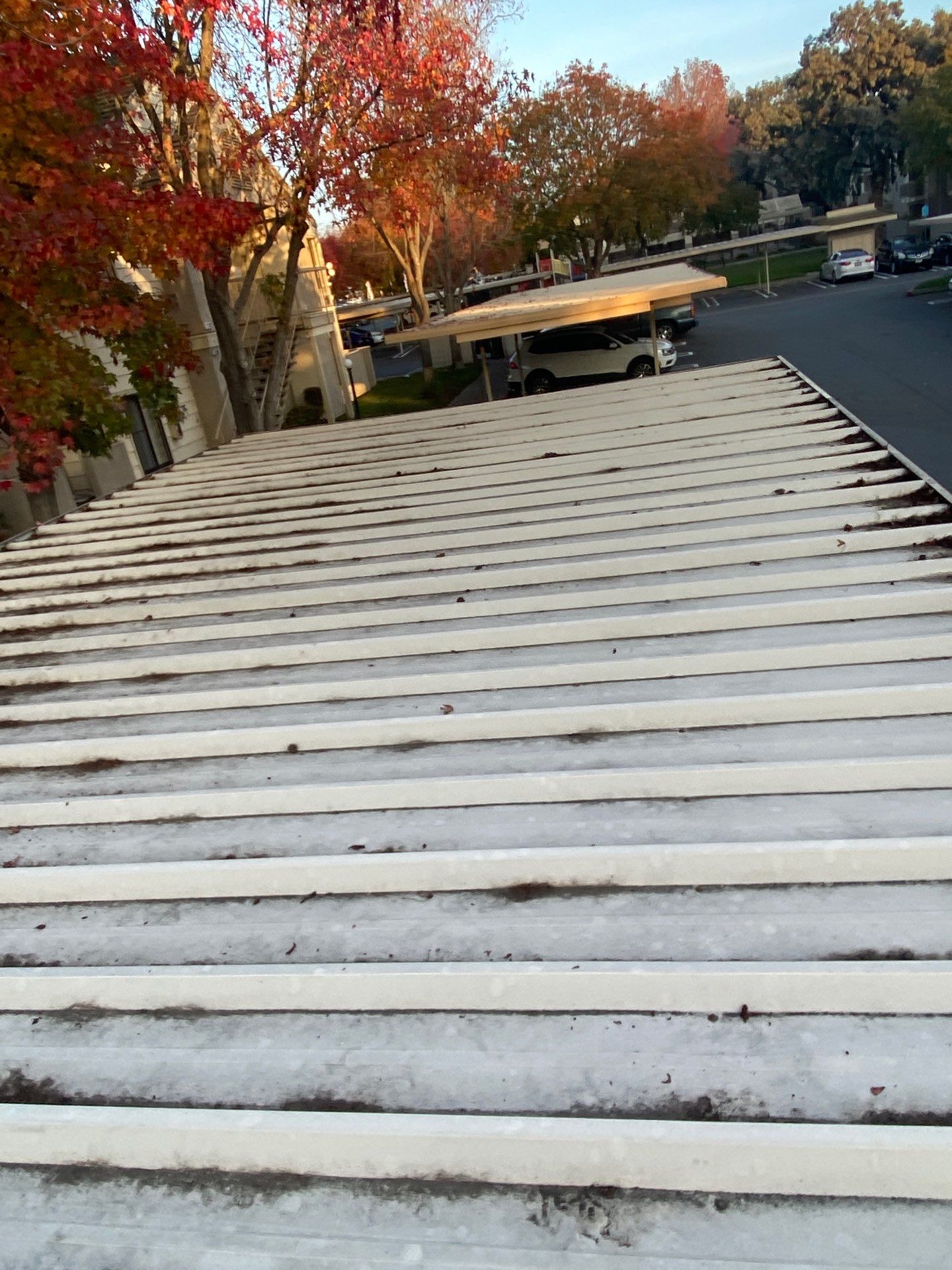 HOA gutter cleaning after photo.