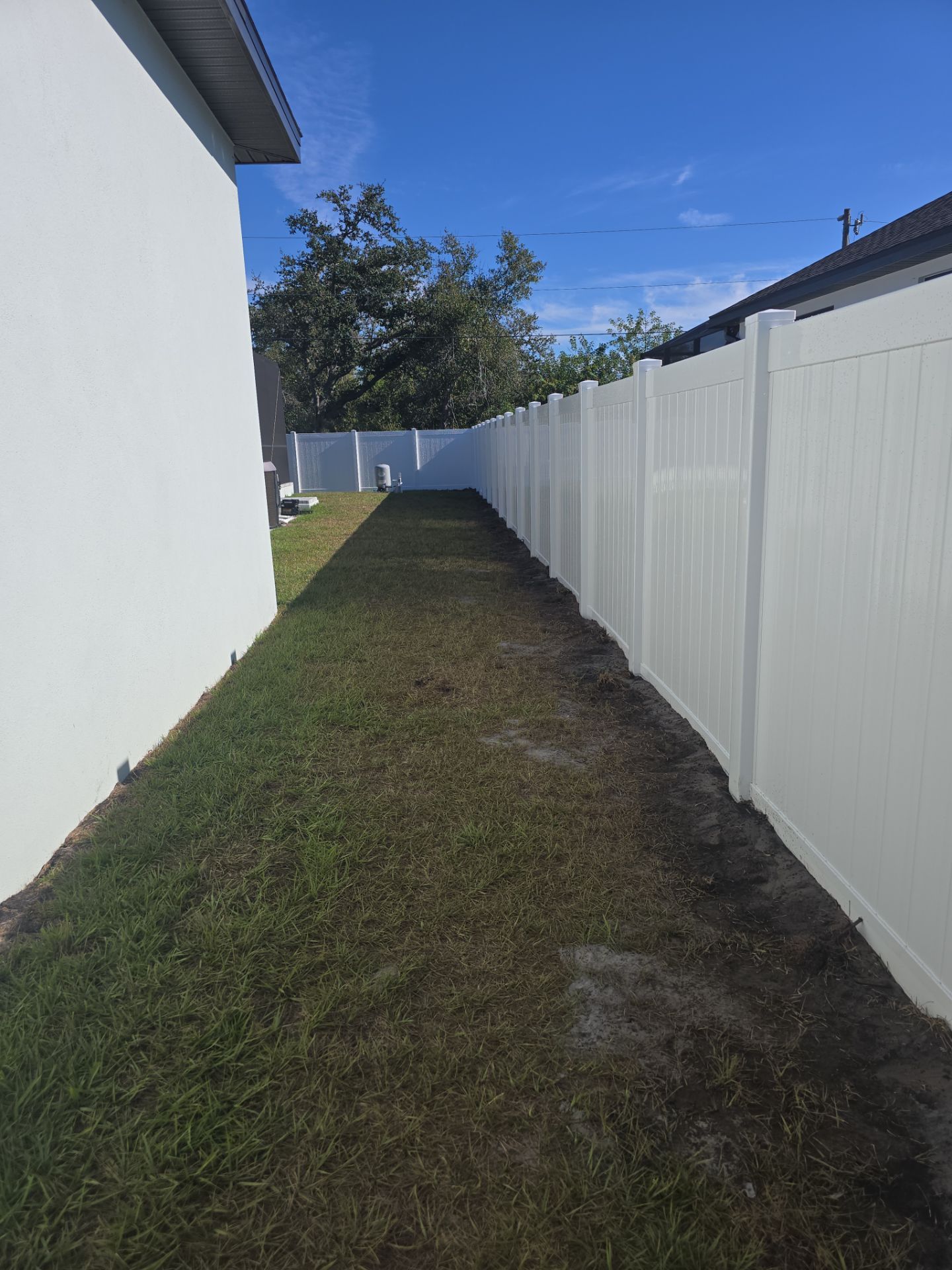 Vinyl Fence Install in Port Charlotte by True Fence LLC