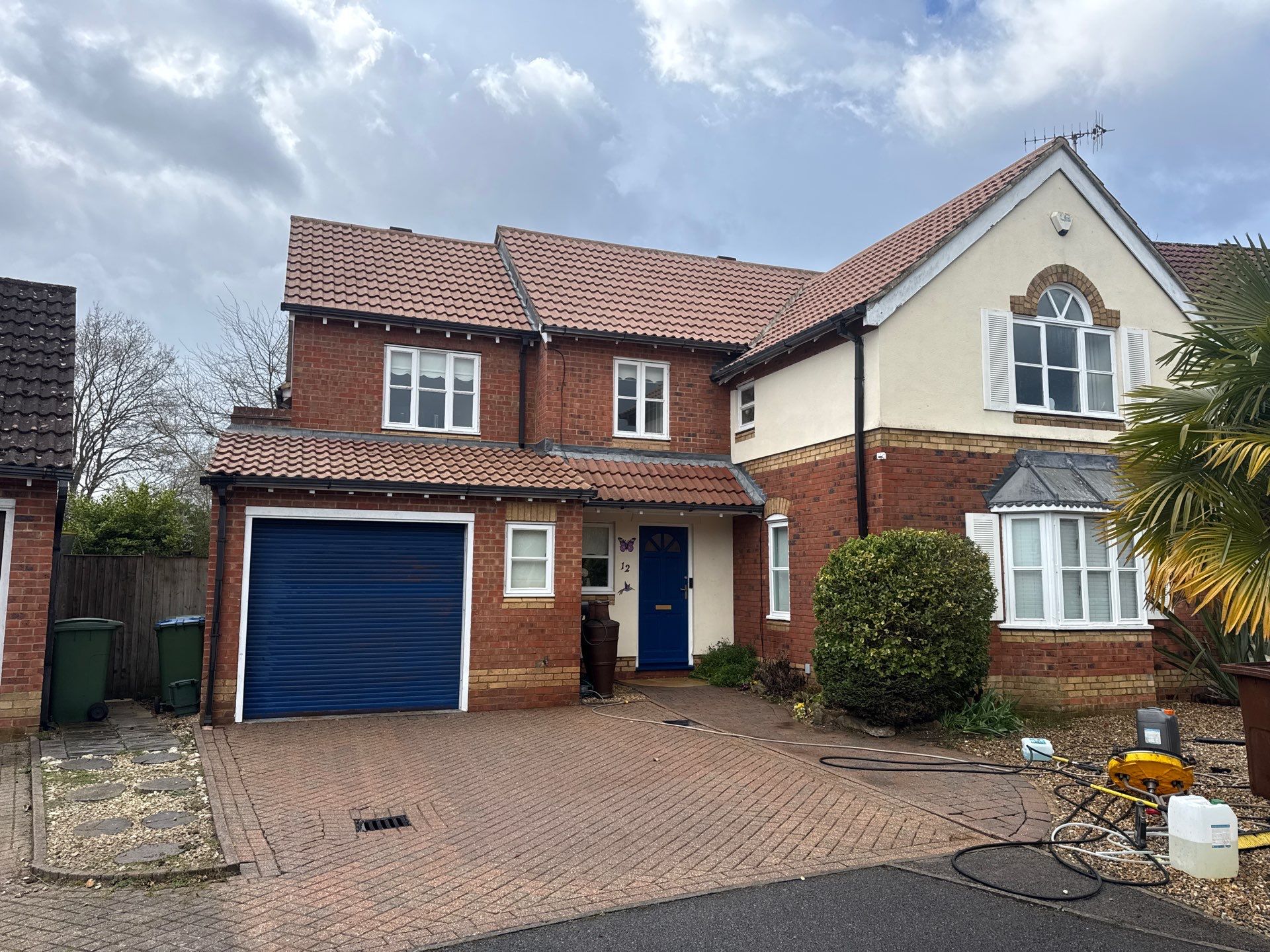 Roof Cleaning by Ges Exterior Cleaning ltd