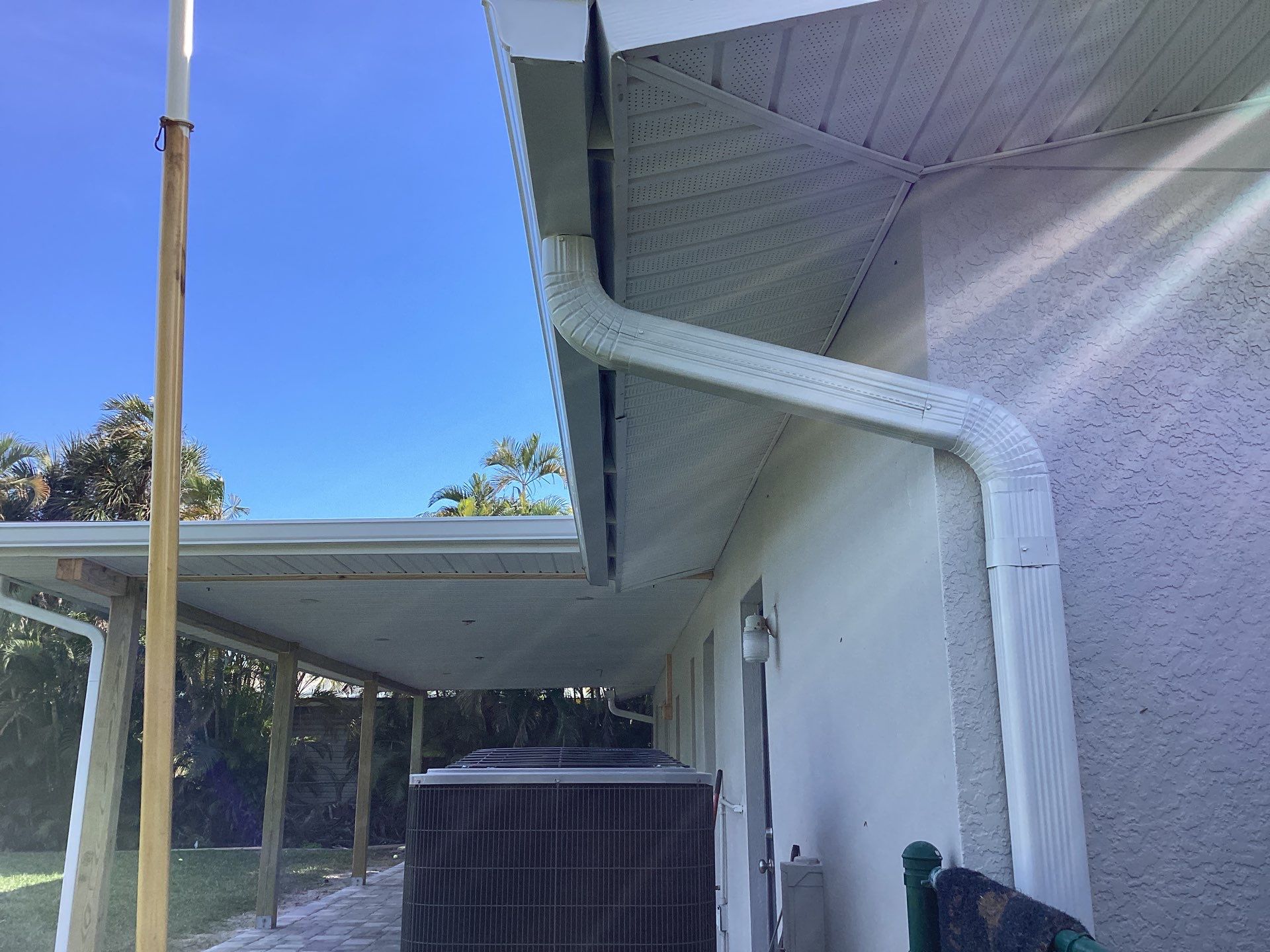 7-Inch K-Style Gutters Installed in Fort Myers FL by Gutter Professor by Gutter Professors