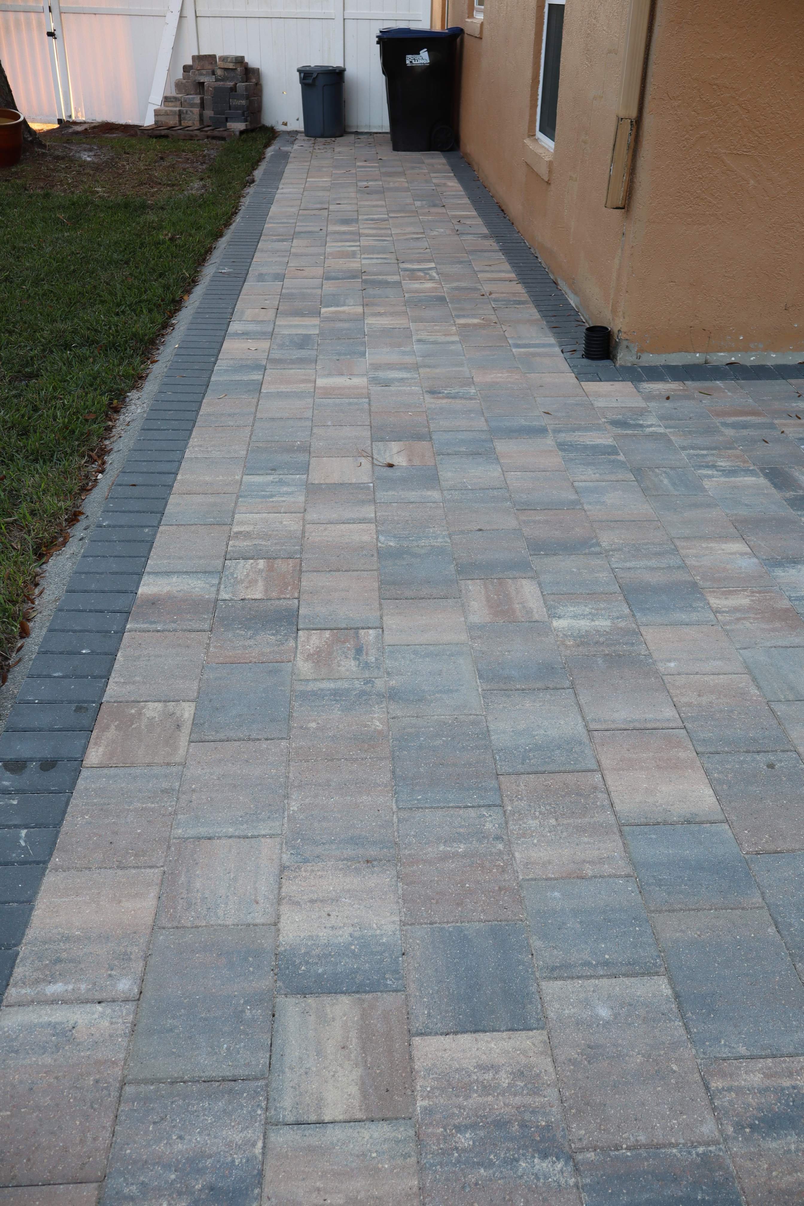 We are thrilled to share our latest project at Orlando WaterFord Lakes! ✨ by Orlando pergolas