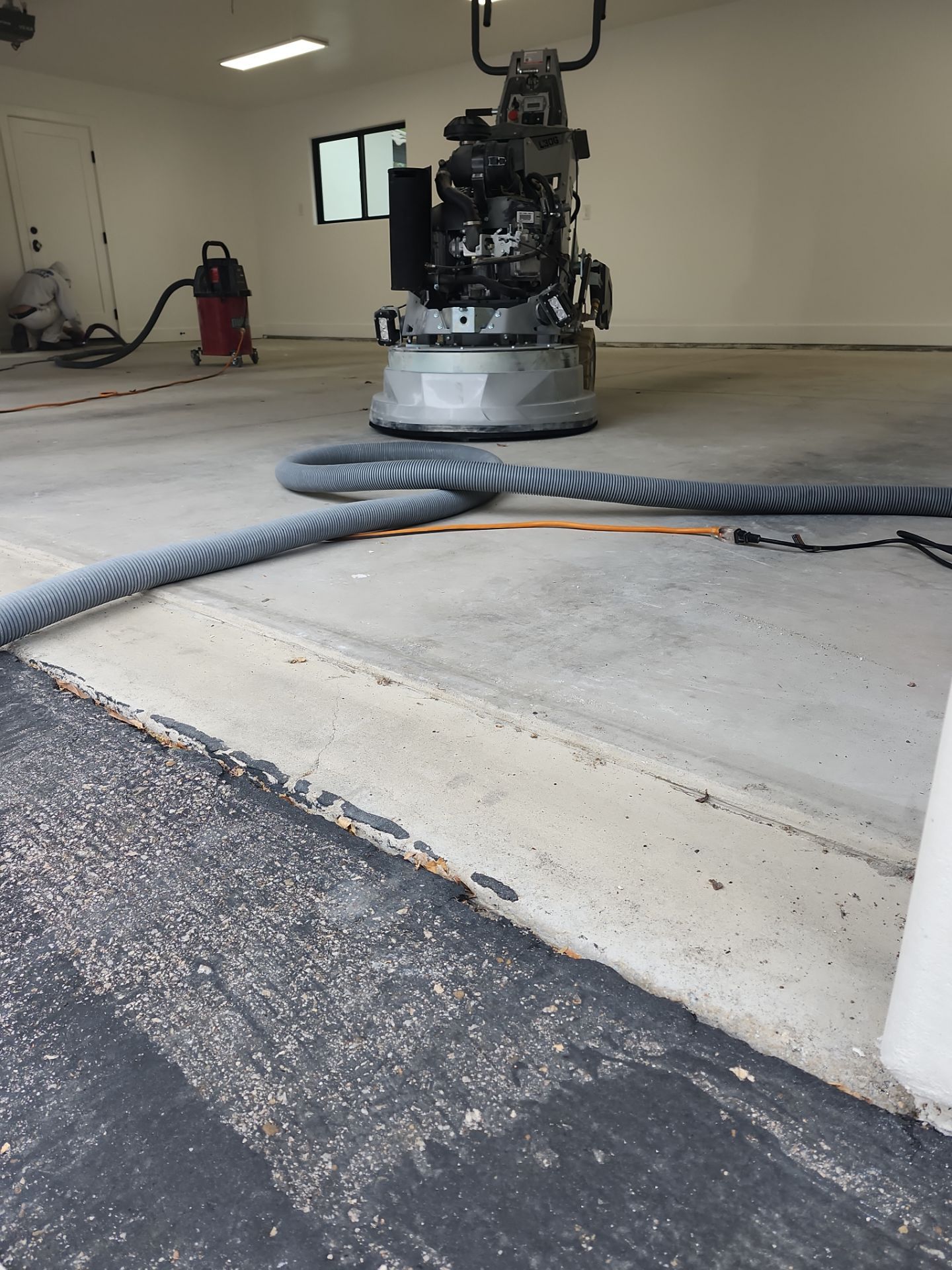 Domino Garage by MGP Coatings