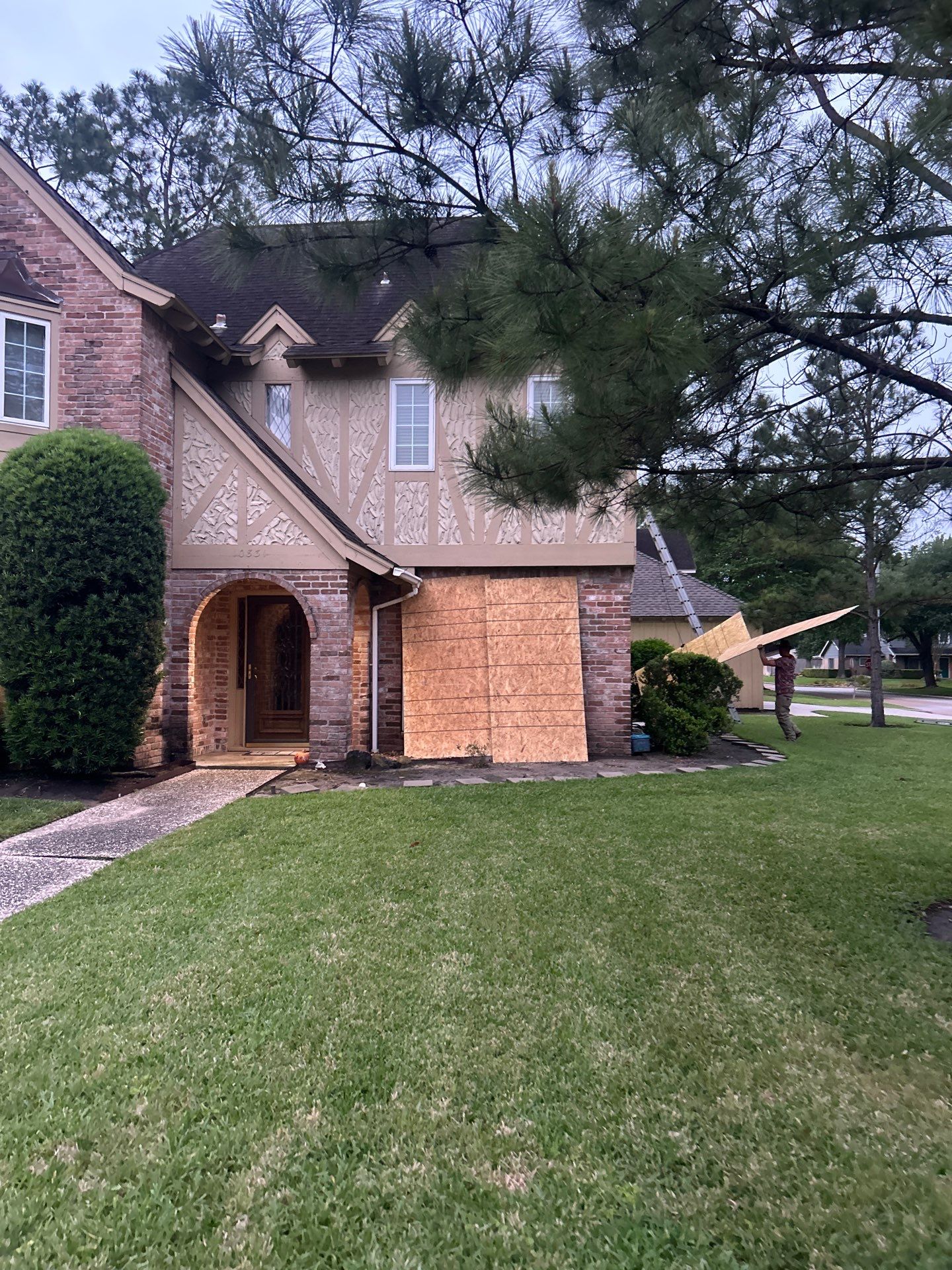 Roof Replacement in Houston TX by Roof Repair Company