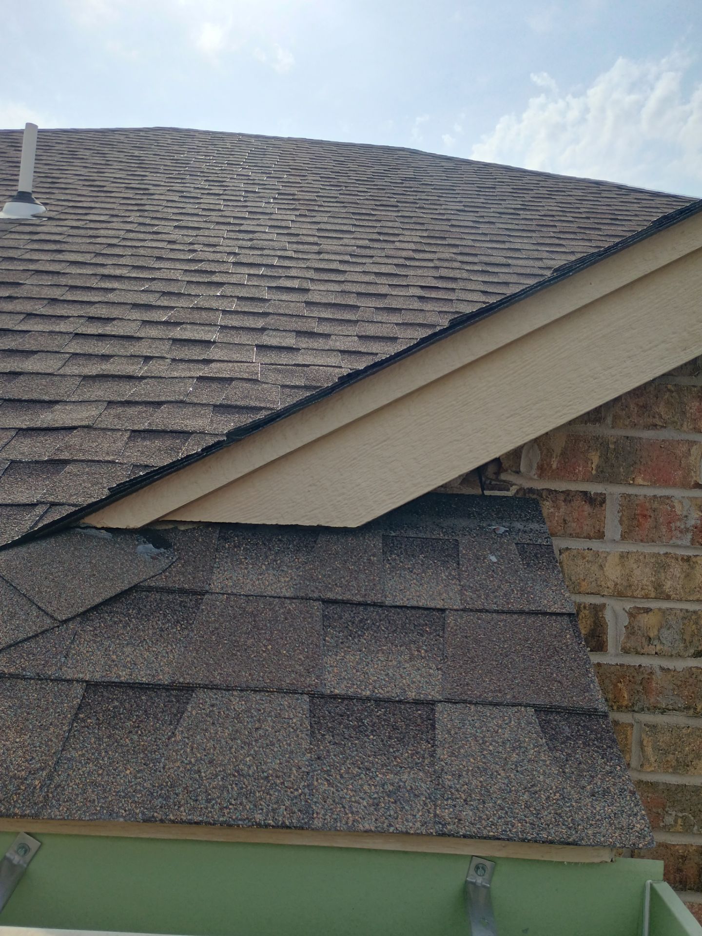 Oklahoma City Full Residential Roof Replacement with GAF Architectural Shingles by BANA Roofing and Solar Supply