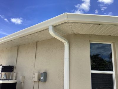 Soffit and Fascia Installation using Vinyl Soffit