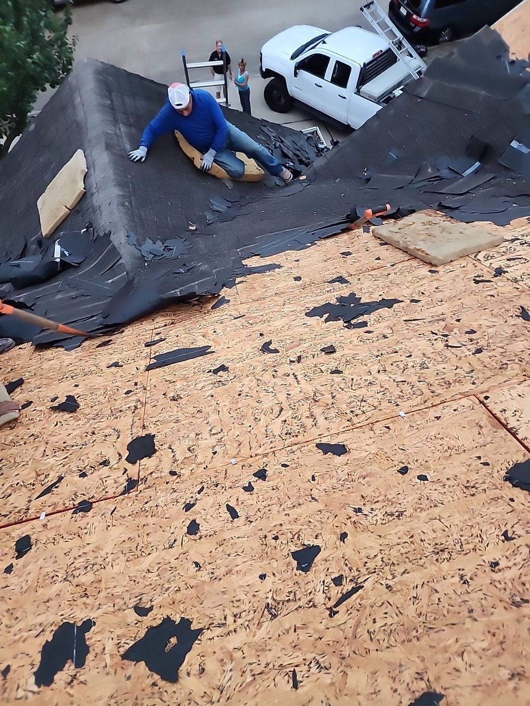 Residential Roofing Installation using Owen's Corning Duration (Lifetime) Shingles by Roof Repair Company
