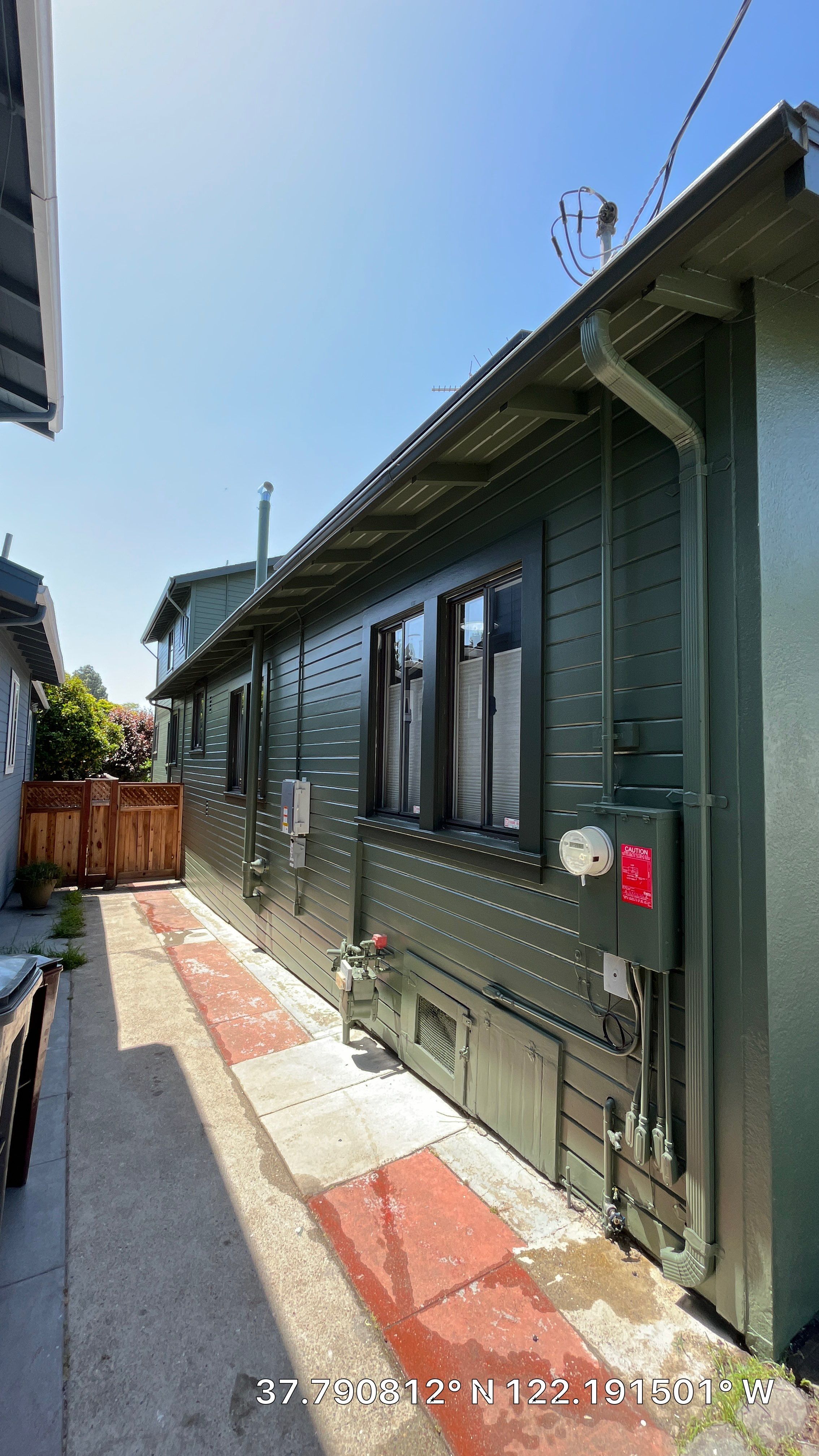 Project in Oakland by Herrera’s Bay Area Painting inc.