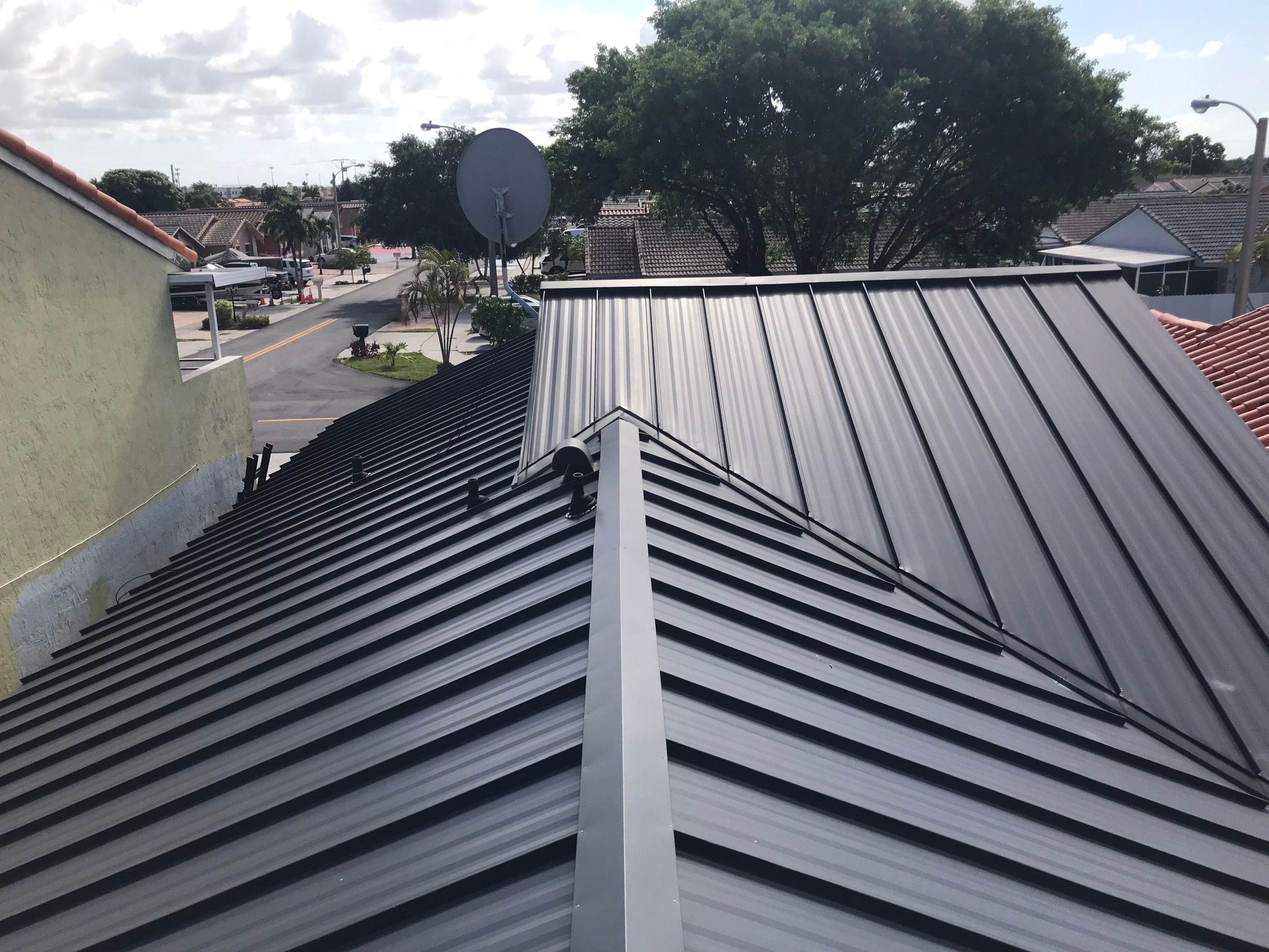 Metal Roof - Galvalume - Matte Black by Istueta Roofing