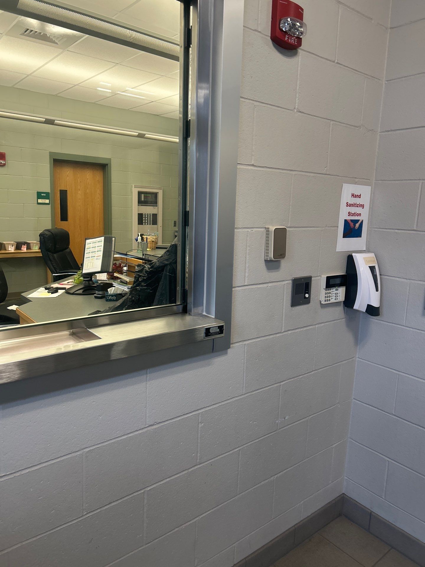 Reception Window using Bullet-Resistant Glass by Cheshire Glass Company