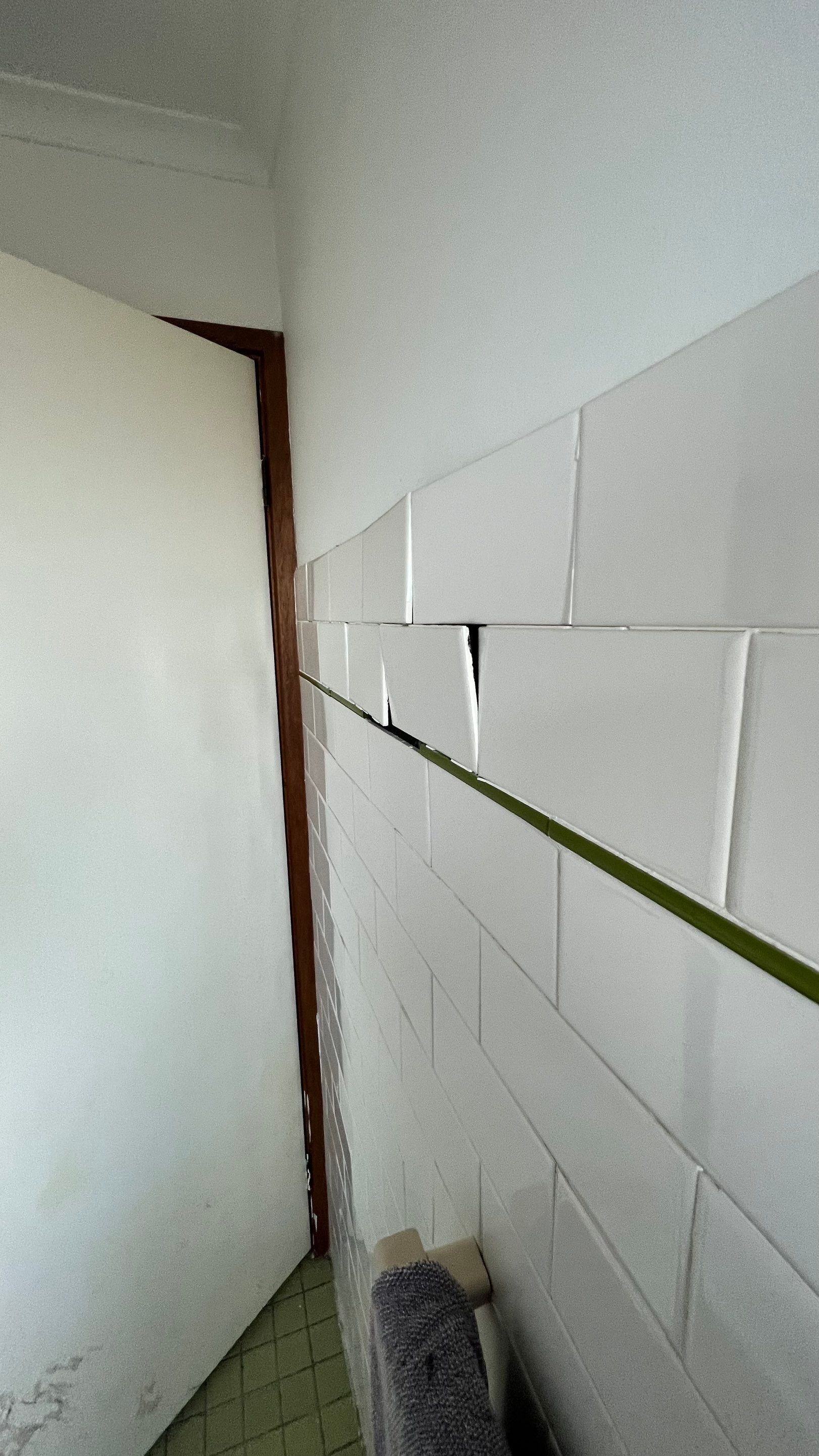 Bathroom Renovations for Rental Properties by Re-seal Bathrooms