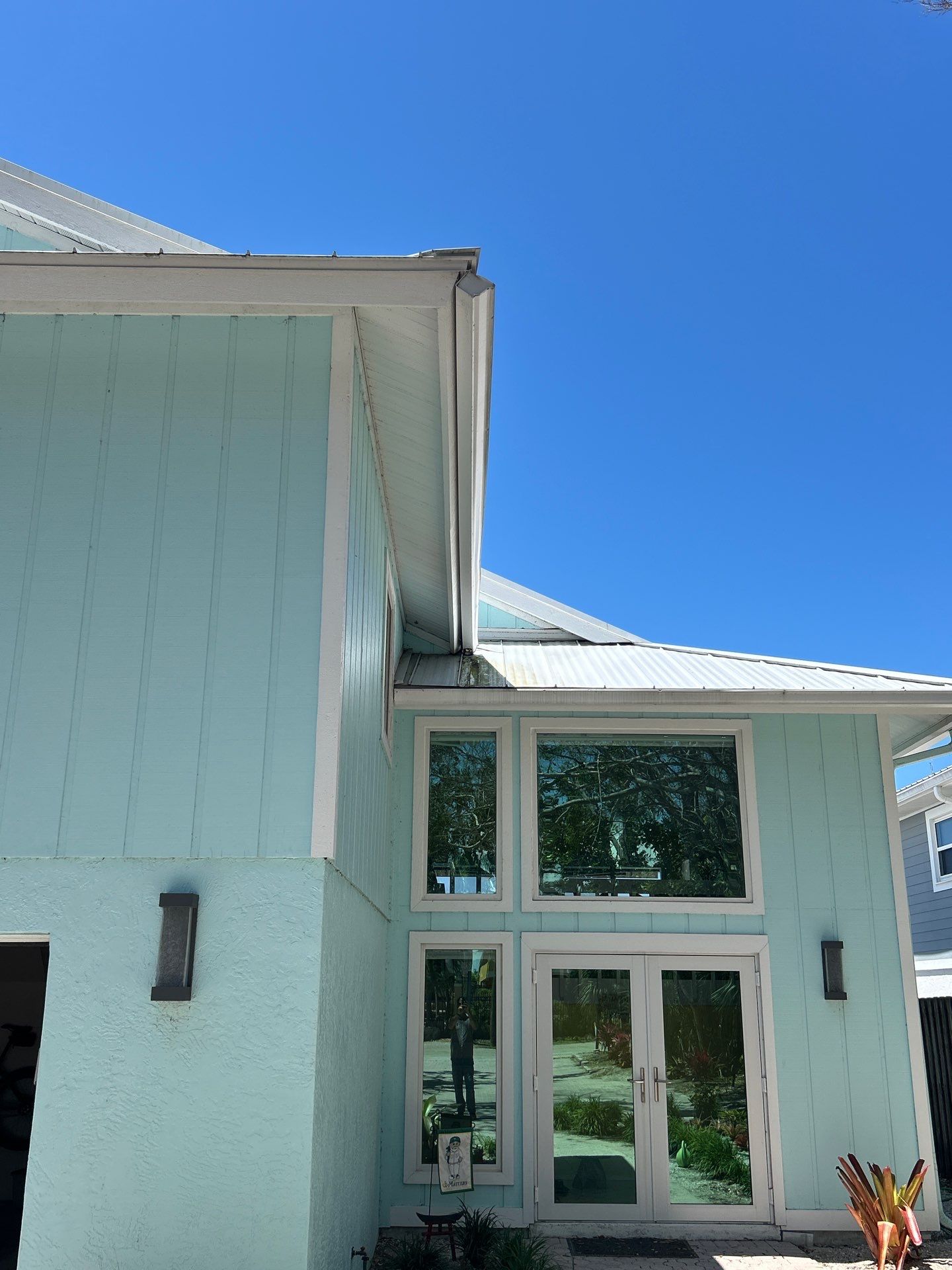 Leaf Guard System for Sarasota Homeowners by Gutter Professors