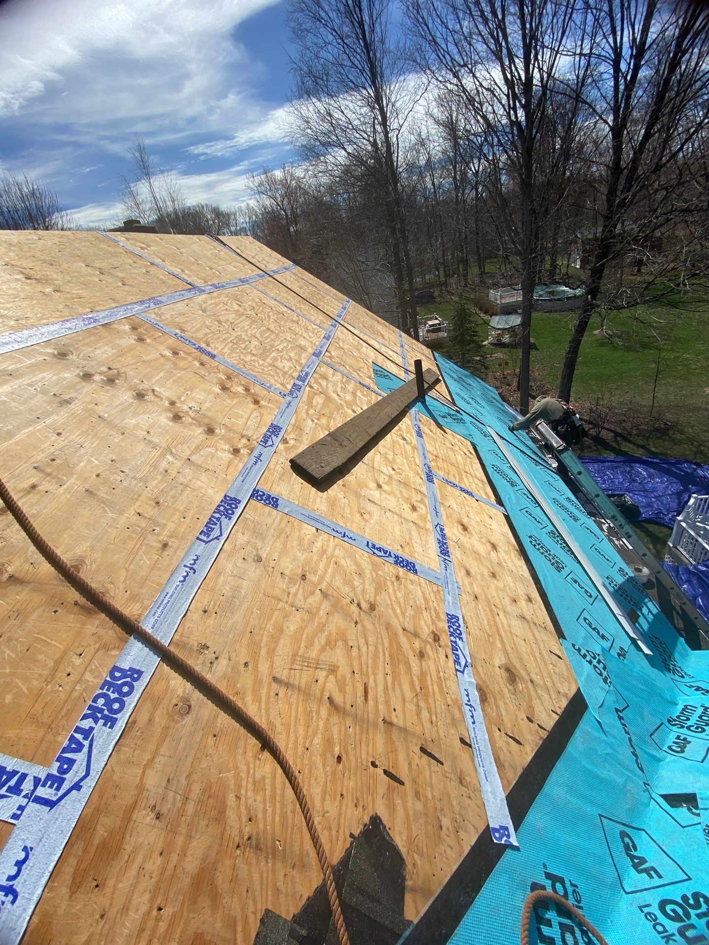 Only the best GAF asphalt shingles in Oxford by DiGiorgi Roofing and Siding Inc