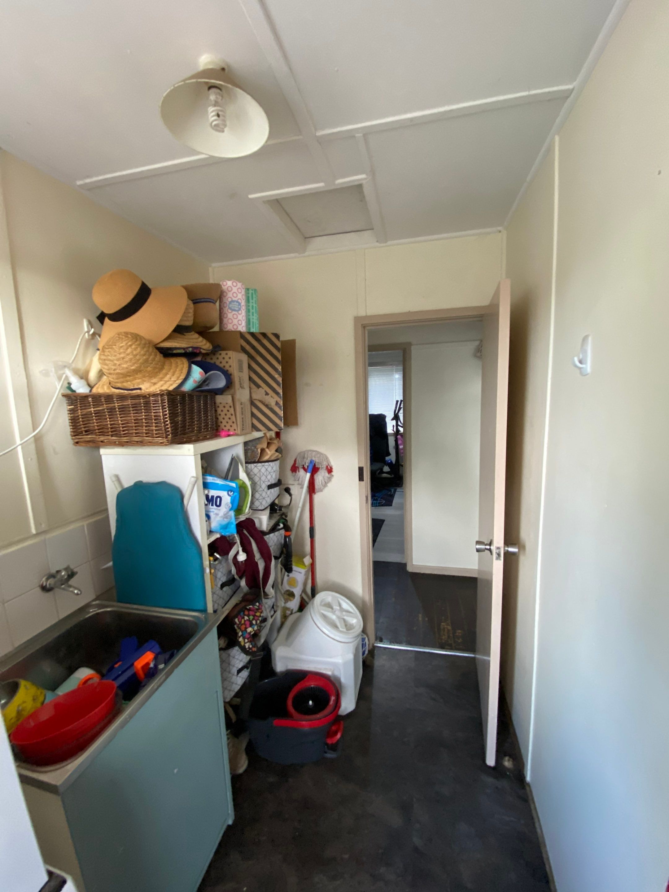 Bathroom, Toilet & Laundry Renovation by Re-seal Bathrooms