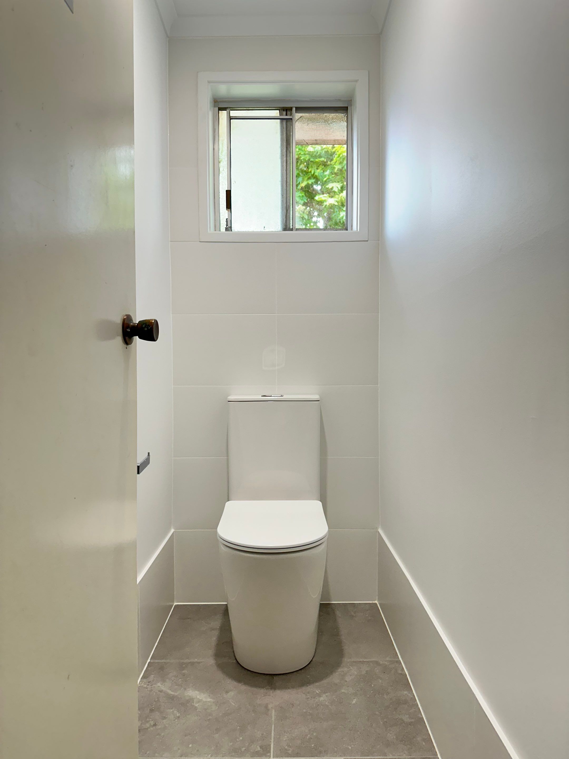 Main Bathroom & Toilet Renovation by Re-seal Bathrooms