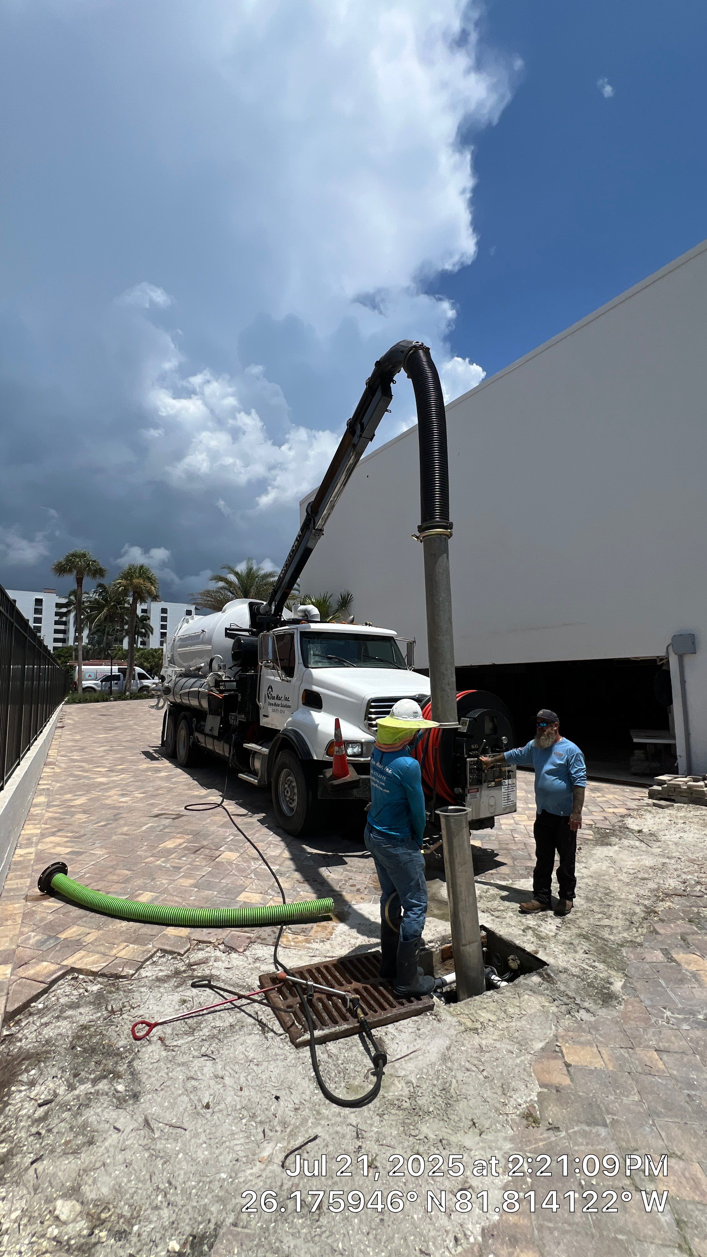 Naples Condo Complex Stormwater System Maintenance and Hurricane Cleanup by APS Power & Water