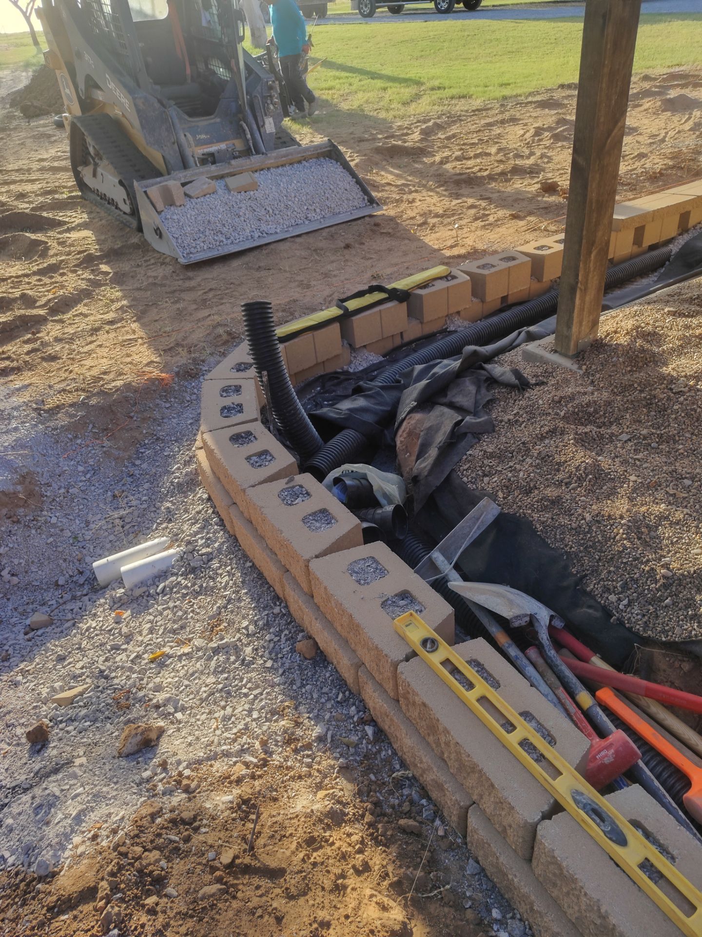 Retaining Wall by Clays Services Inc