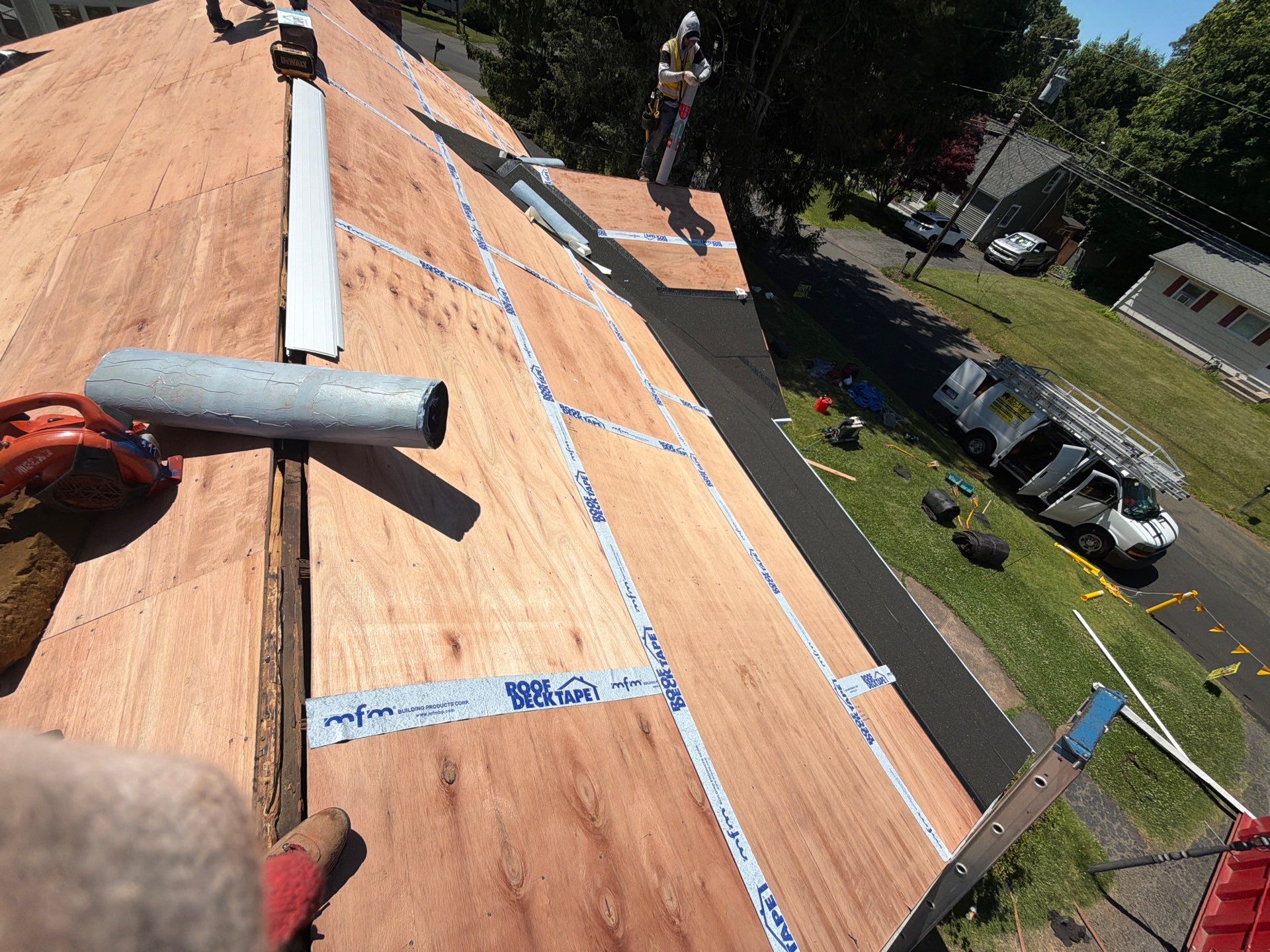 Project in Southington, CT by Elitex Roofing
