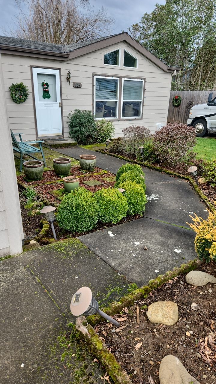 Concrete wash using Biocide by Willamette Outdoor Wash LLC