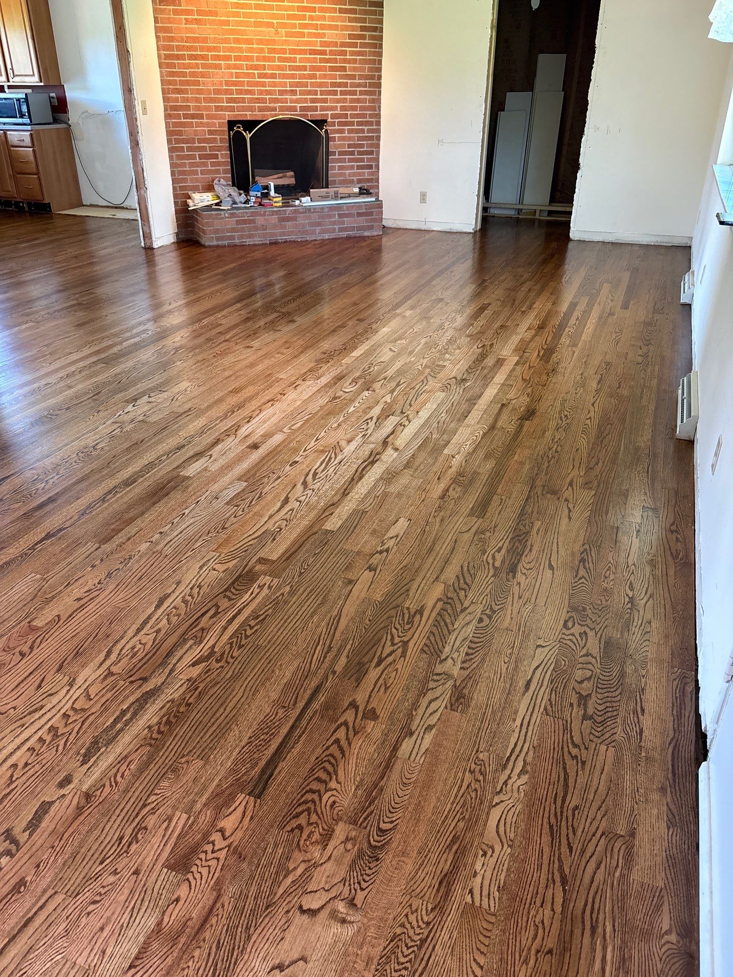 Red Oak Hardwood Floor Installation and Refinishing in Cincinnati by Footprints Floors Kentucky
