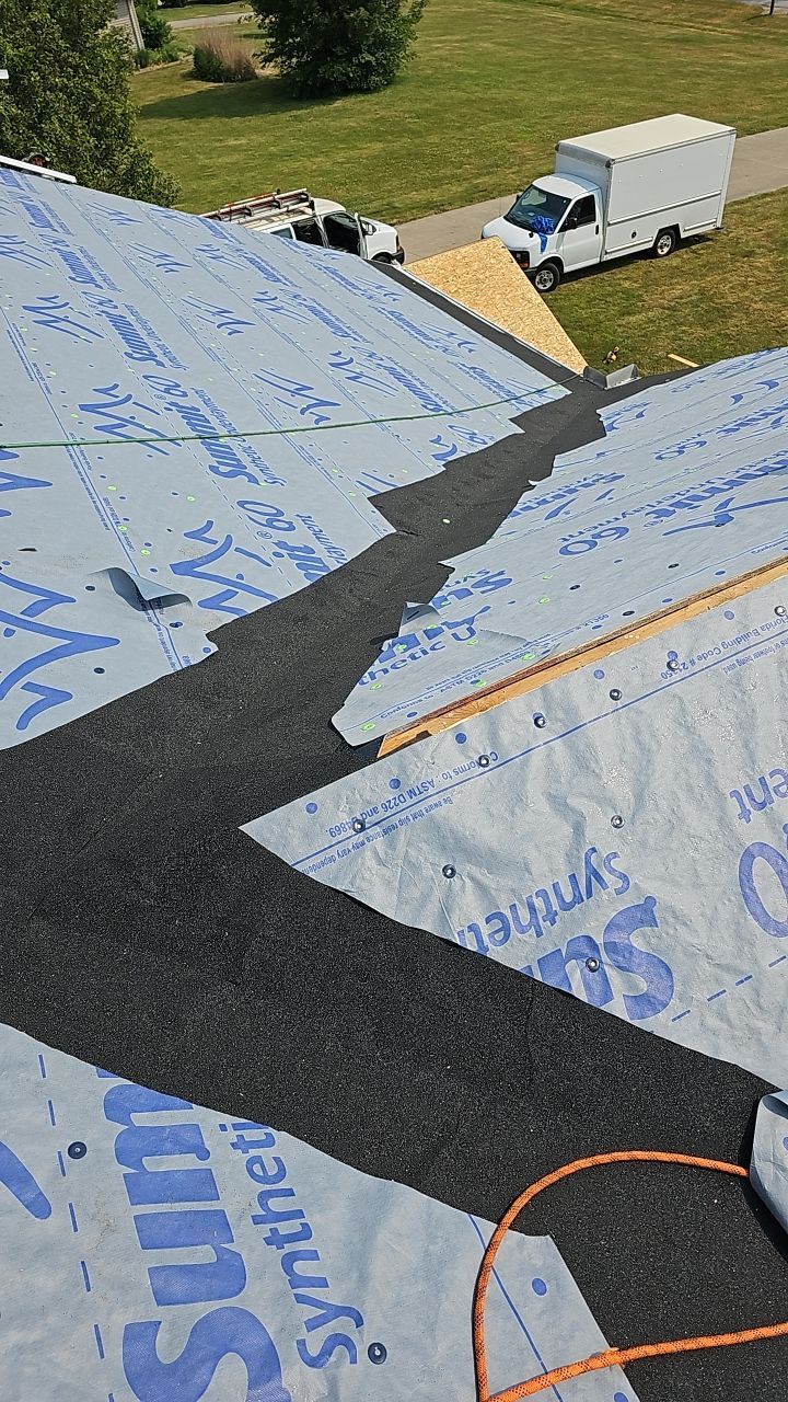 ATLAS PINNACLE COLOR: COASTAL GRANITE by Eagle Eye Roofing